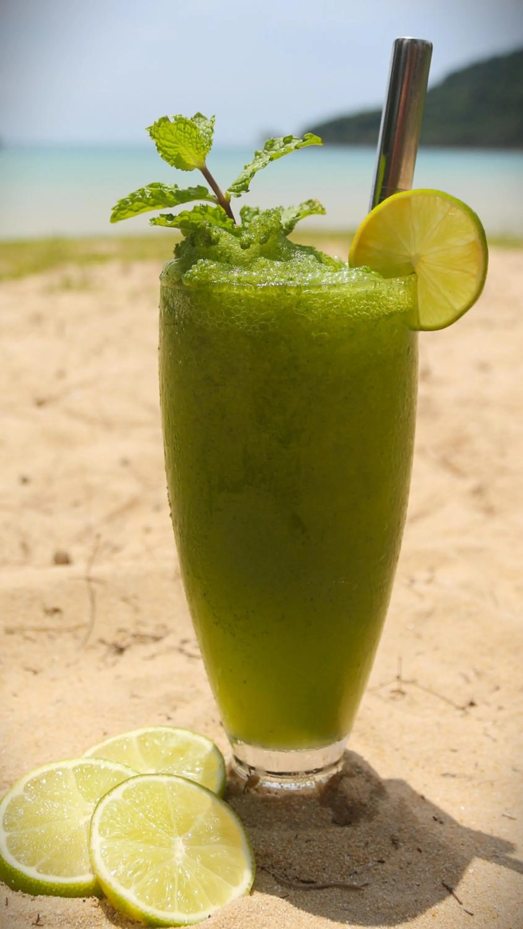 Food and drinks in Lazy Beach