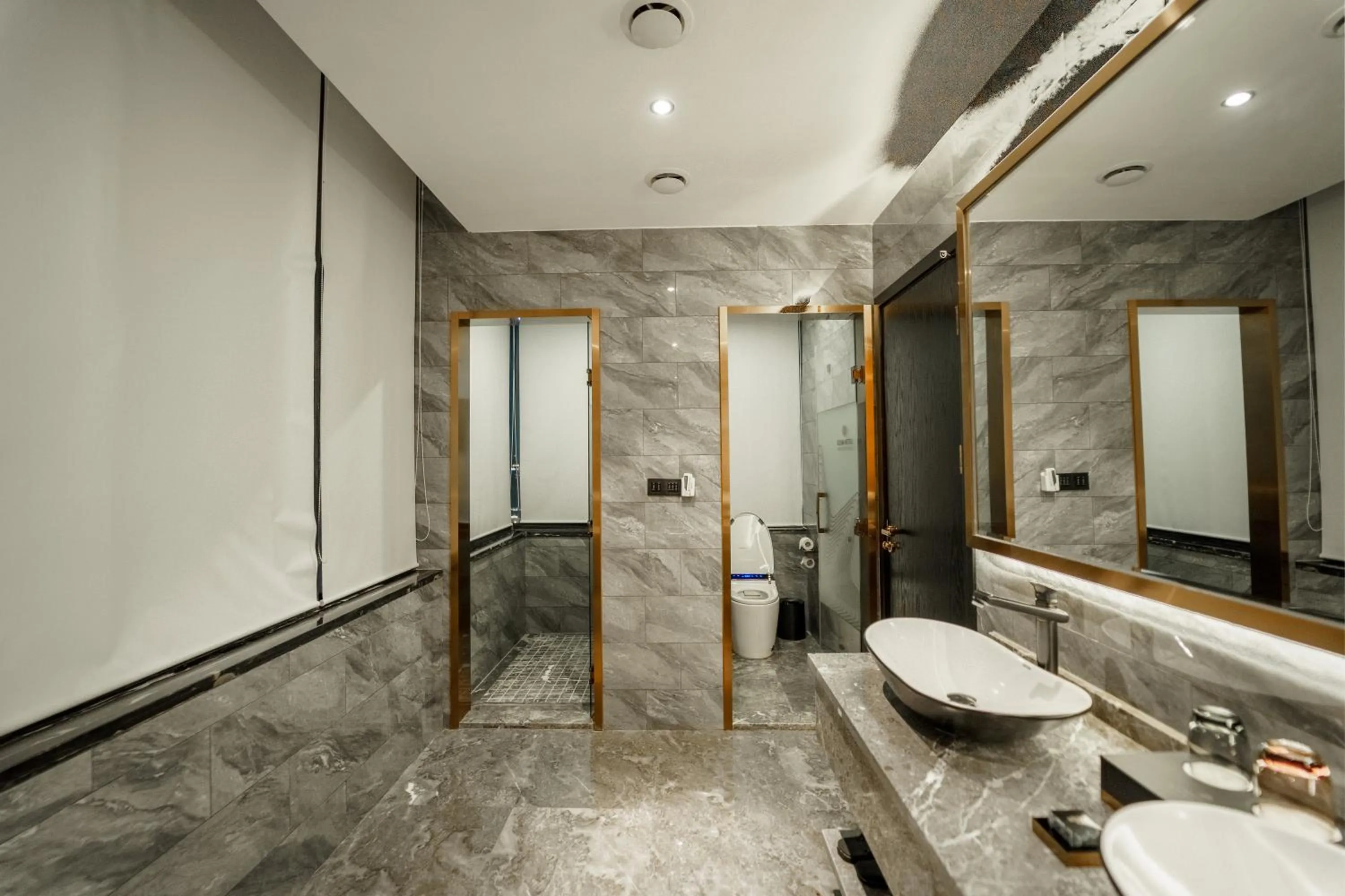 Bathroom in OCEAN HOTEL