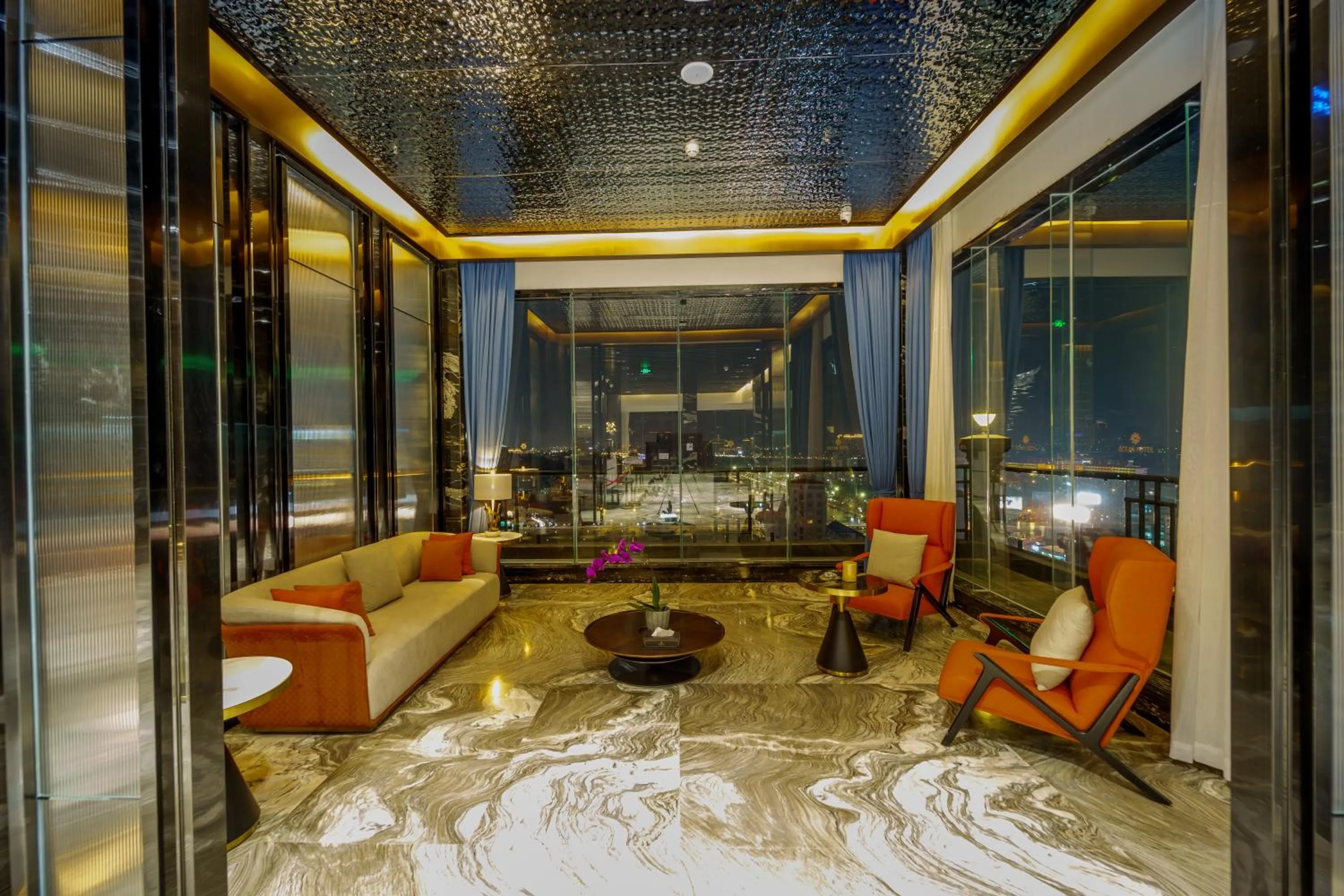 Lobby or reception in OCEAN HOTEL