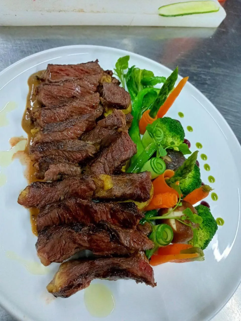 Restaurant/places to eat in OCEAN HOTEL