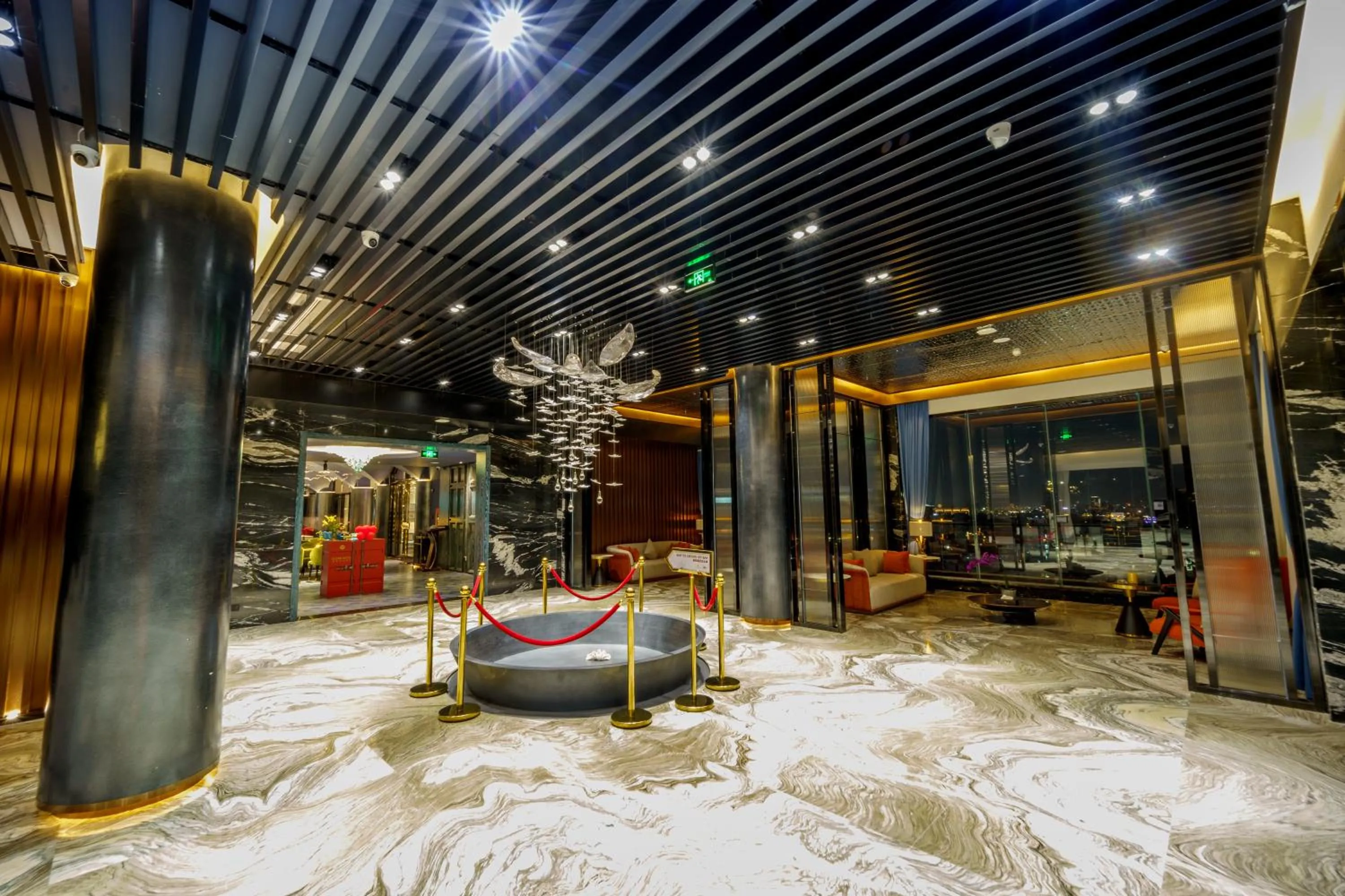 Lobby or reception in OCEAN HOTEL