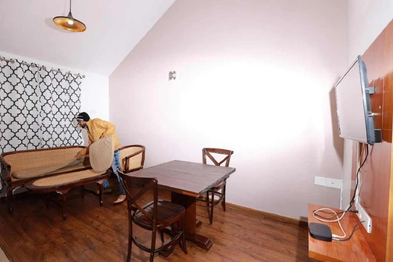 TV and multimedia in Coastal Grand Resort - Ooty