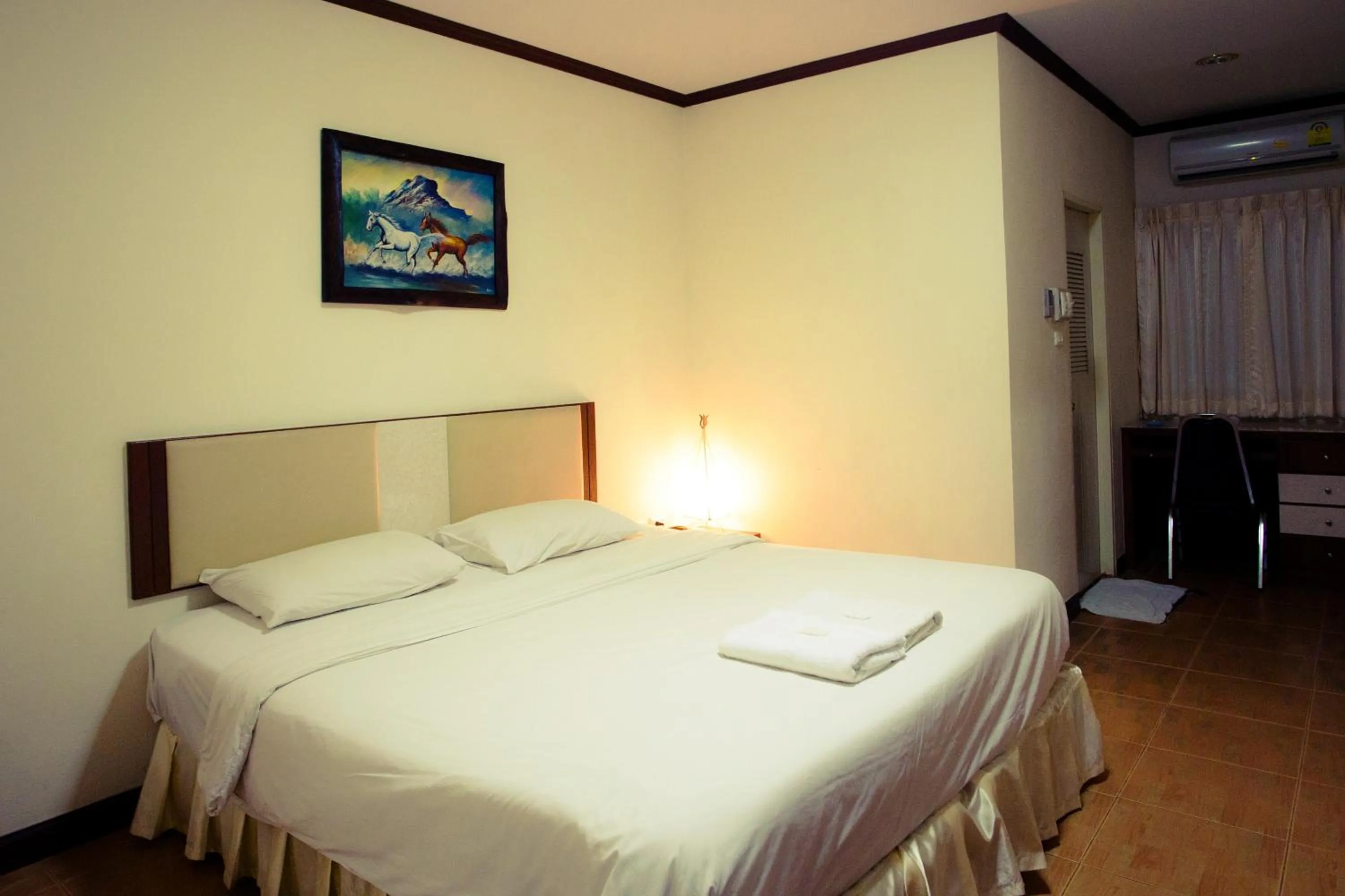 Bed in The Residence Hotel -SHA Extra Plus