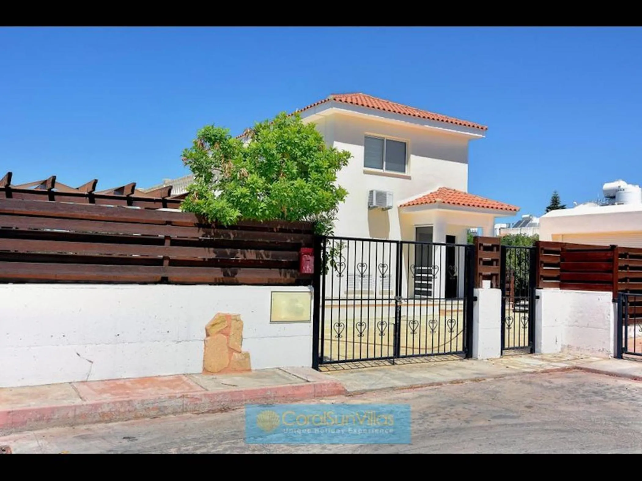 Villa 200m To The Coral Bay Strip, Large Pool