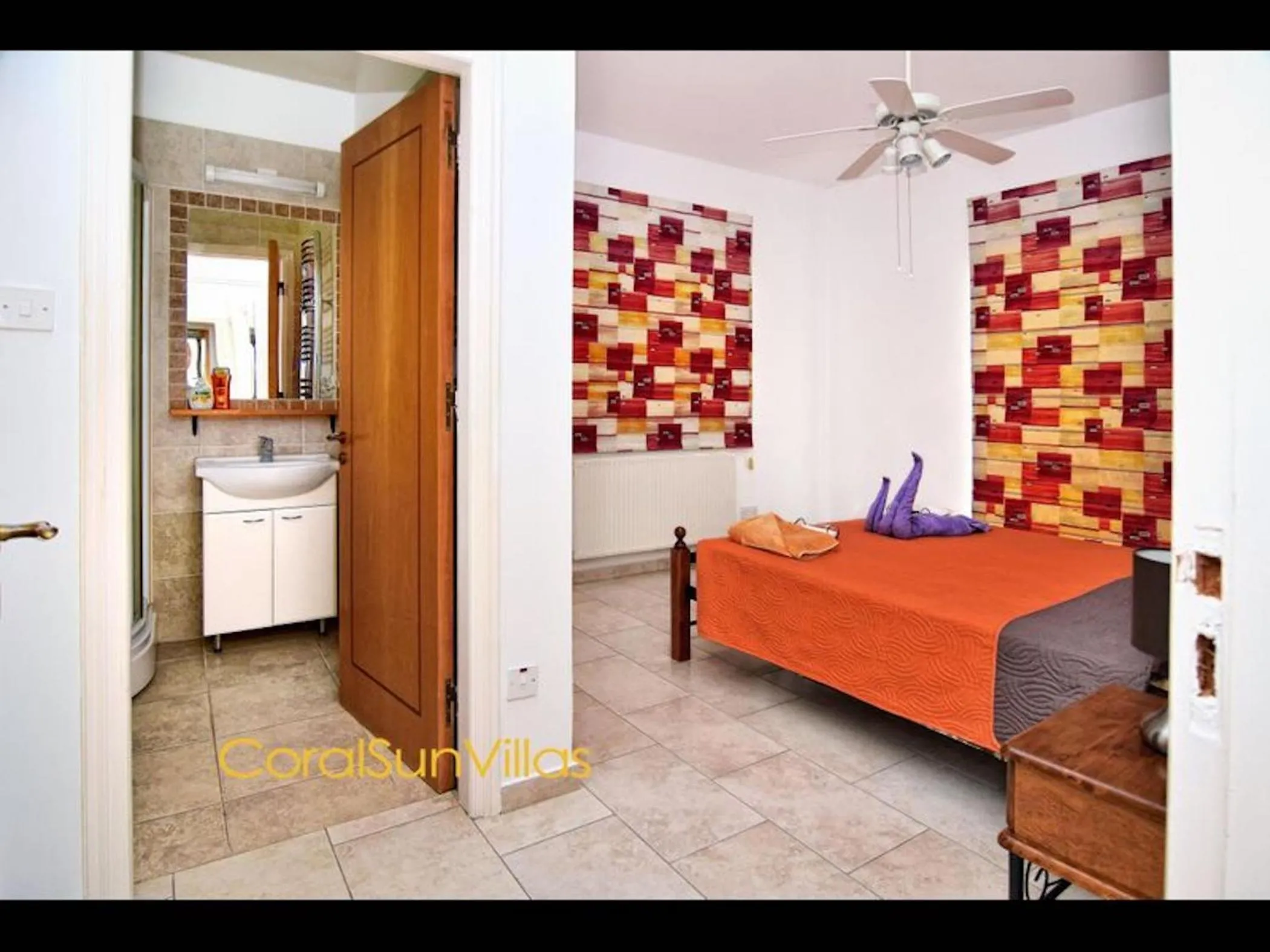 Bed in Villa 200m To The Coral Bay Strip, Large Pool