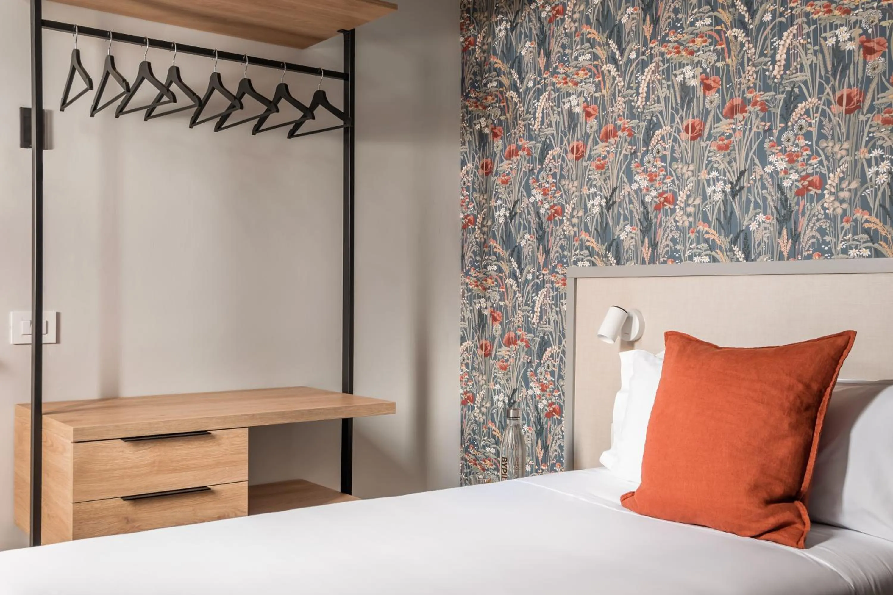 Bed in BYPILLOW Goldoni