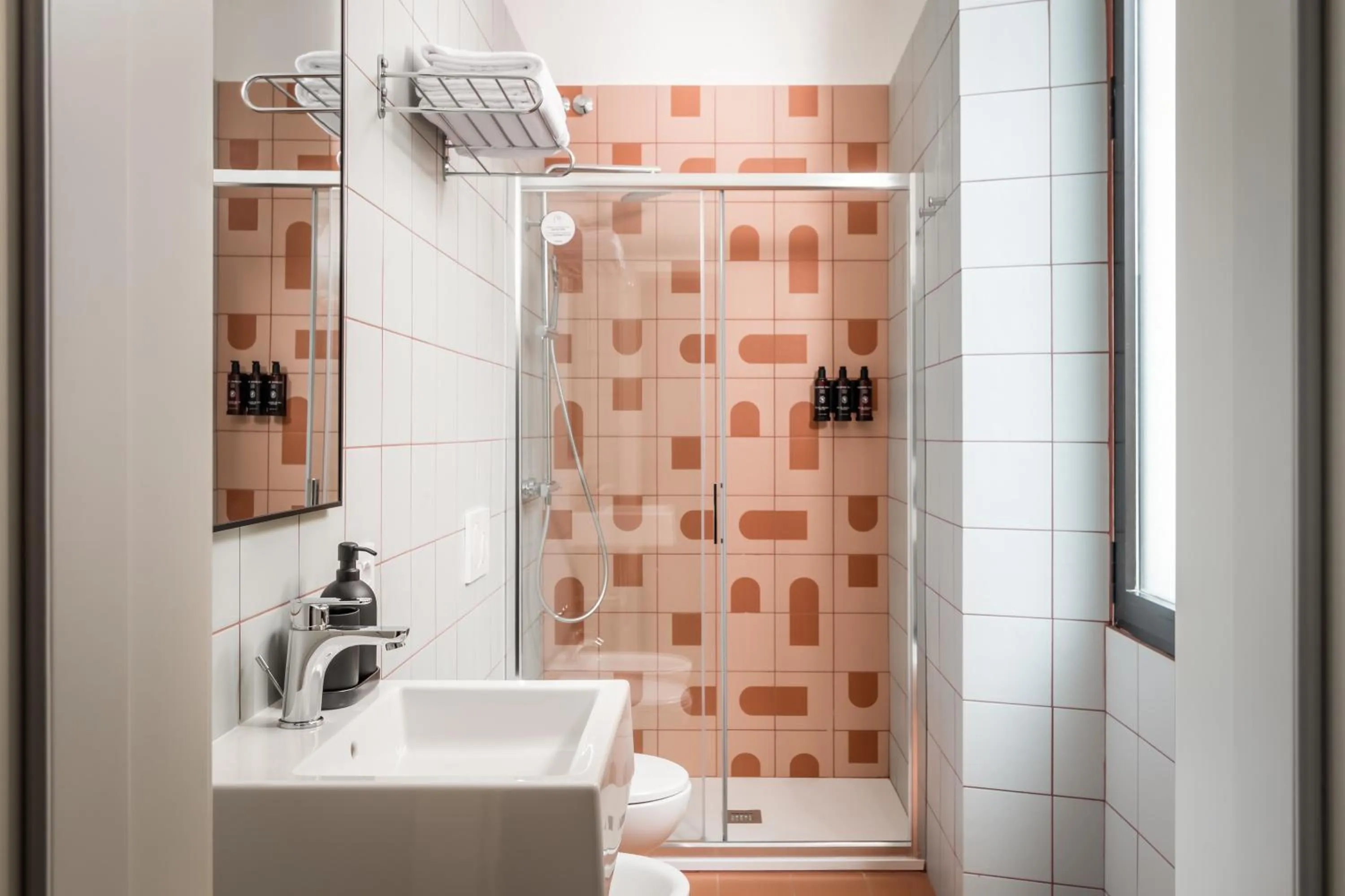 Shower in BYPILLOW Goldoni