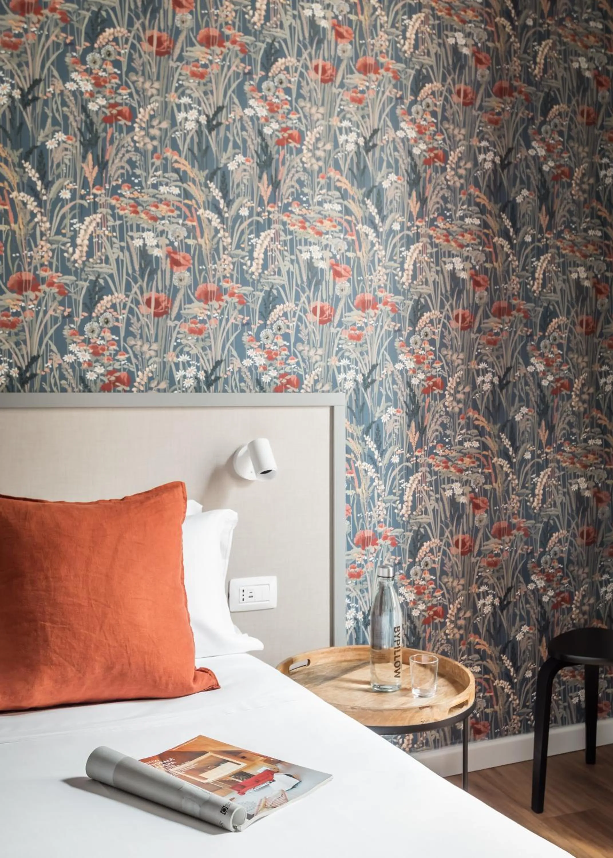 Bed in BYPILLOW Goldoni