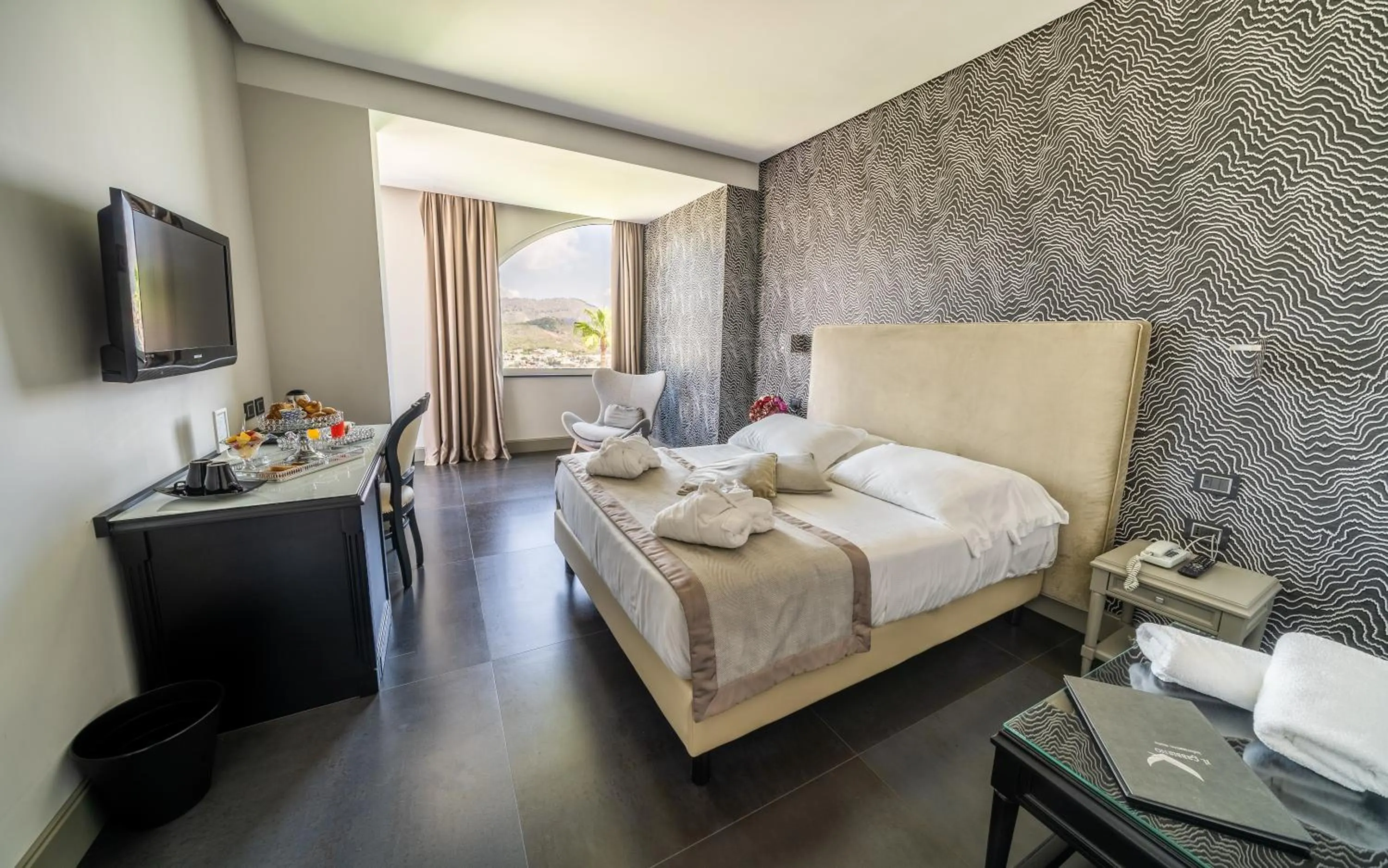 Bed in Hotel Il Gabbiano