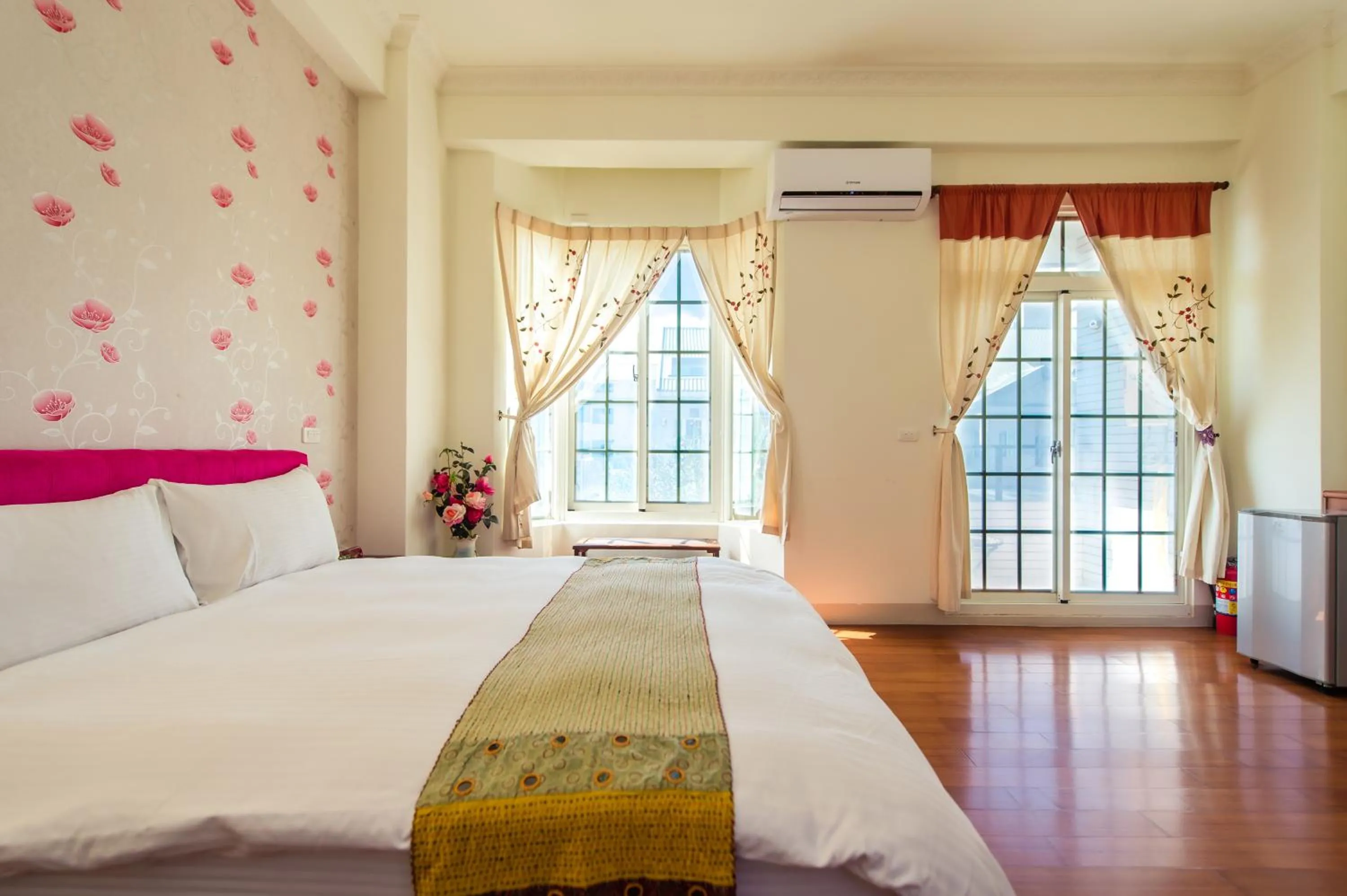 Ying Hsuan House