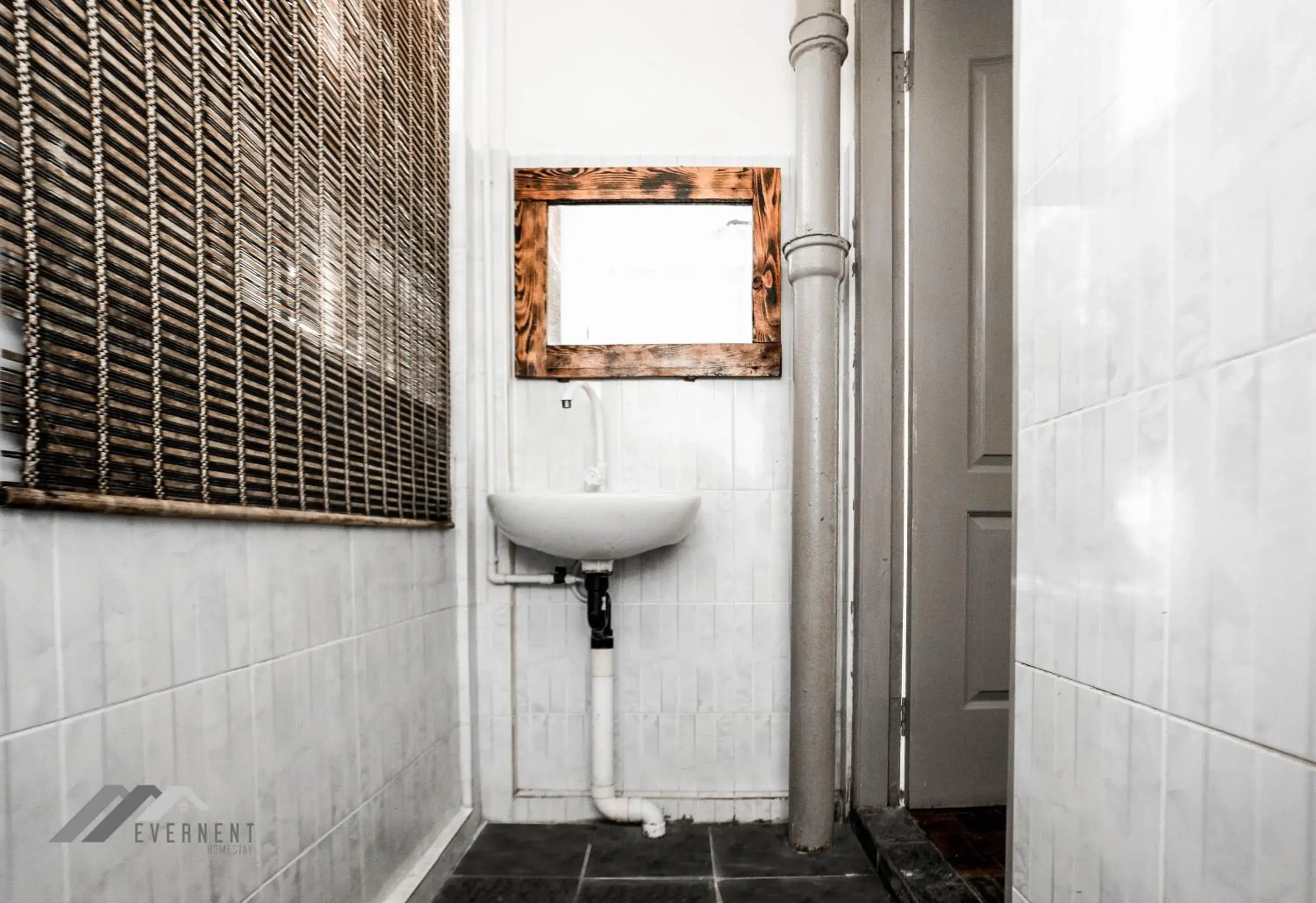 Standard Double Room with Shared Bathroom in Permaisuri Homestay by Evernent Standard Double Room with Shared Bathroom in Permaisuri Homestay by Evernent