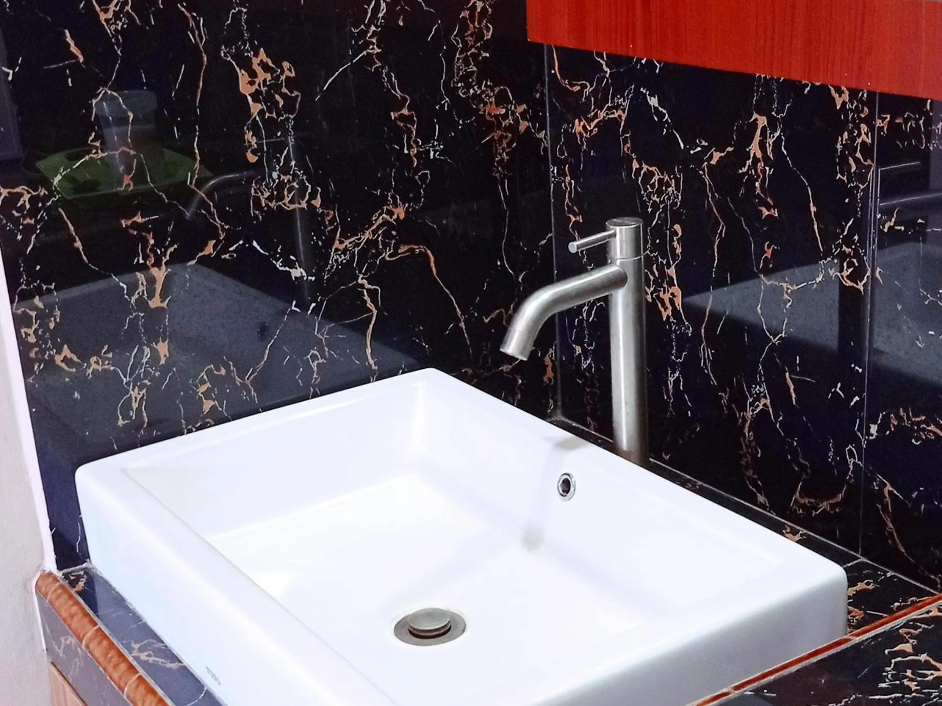 Bathroom in RedDoorz Syariah Near Danau Tes Bengkulu