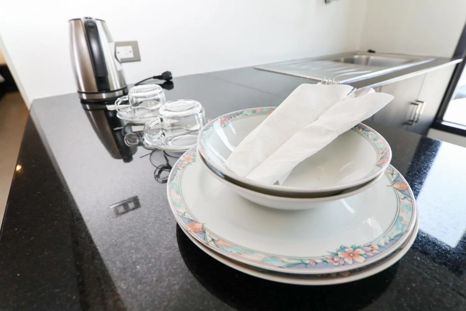 Kitchen or kitchenette in G House Hotel