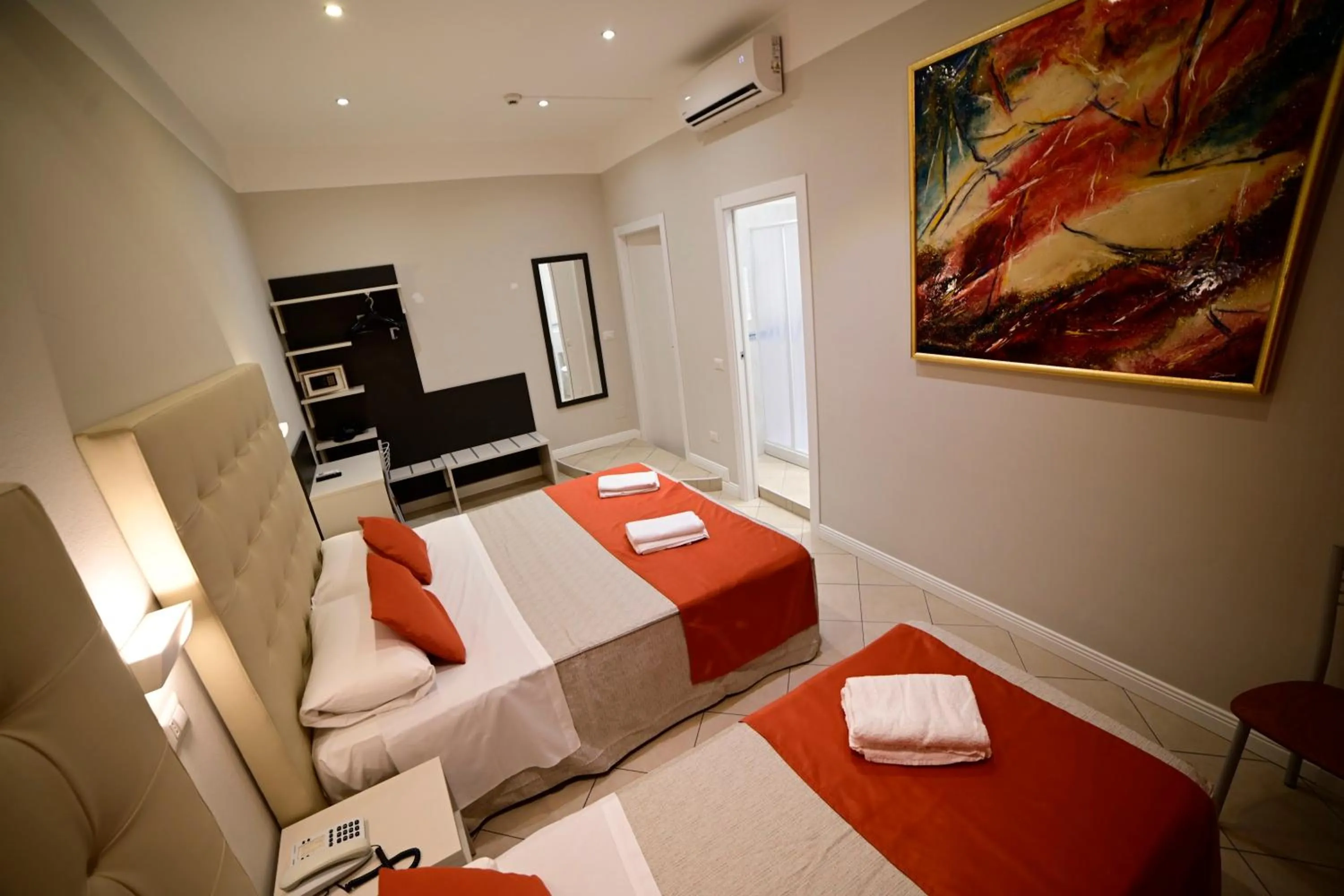 Bedroom, Bed in Hotel Demo'