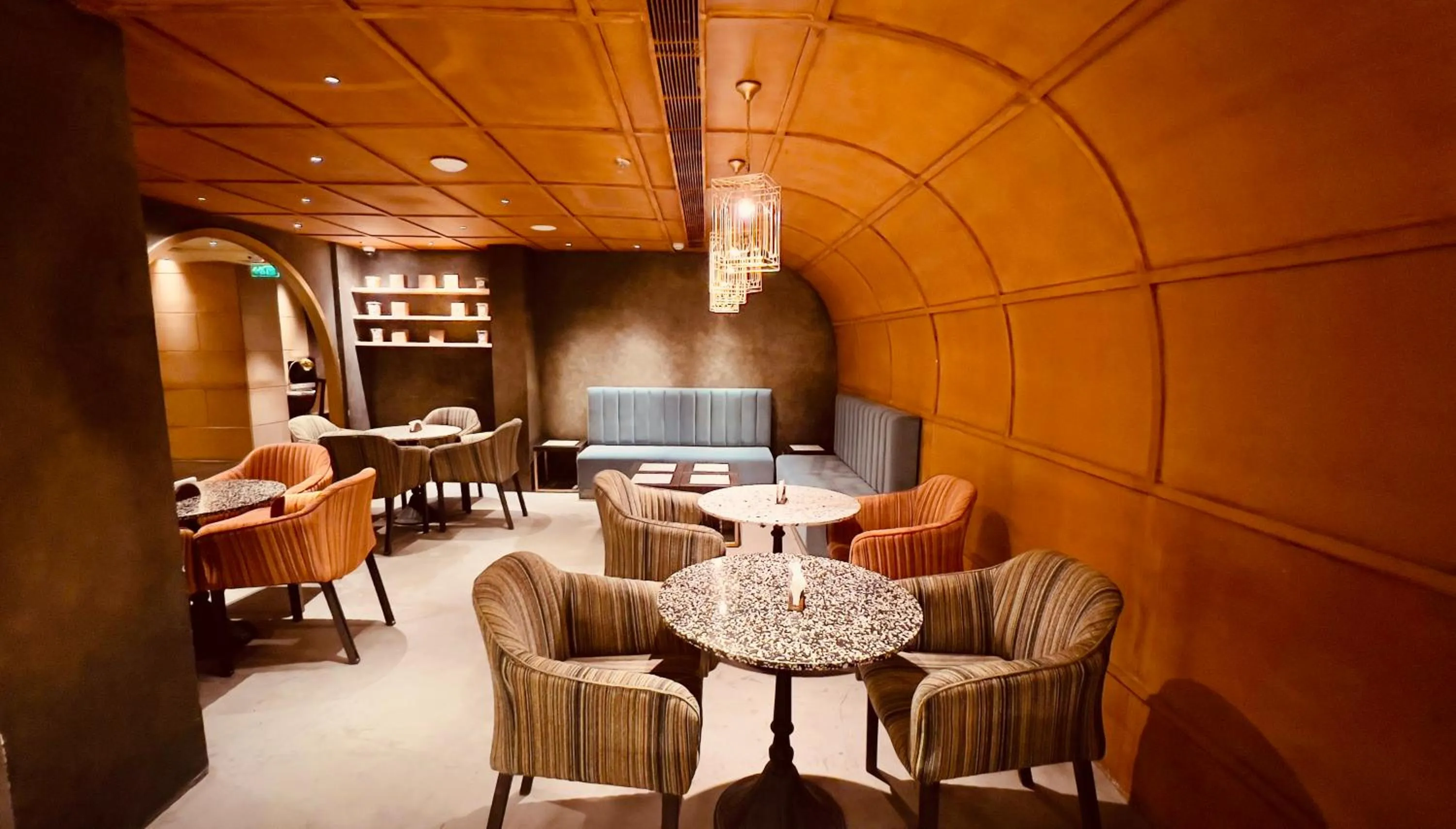 Coffee/tea facilities in Historia Royal