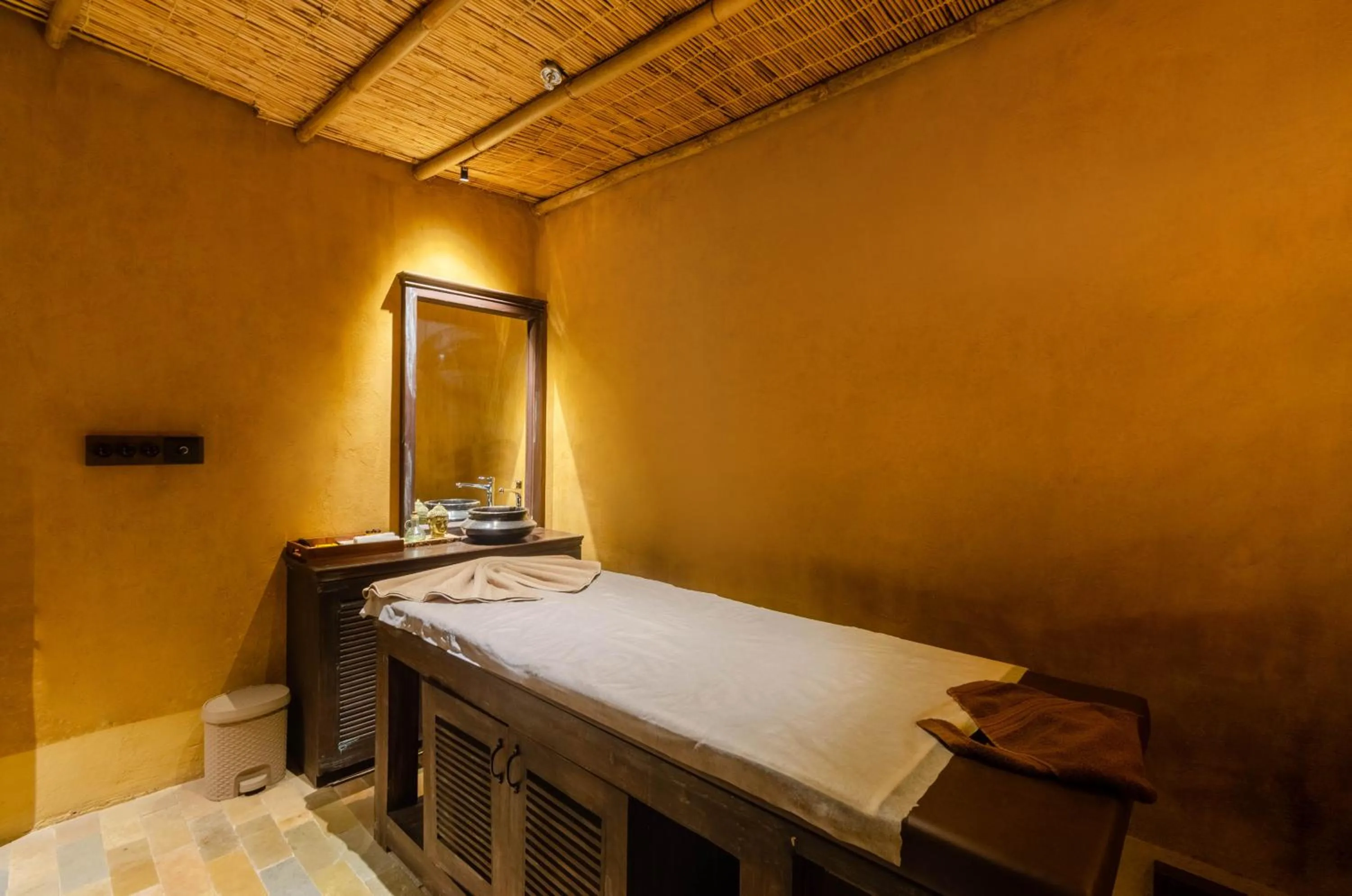 Spa and wellness centre/facilities, Bed in Historia Royal