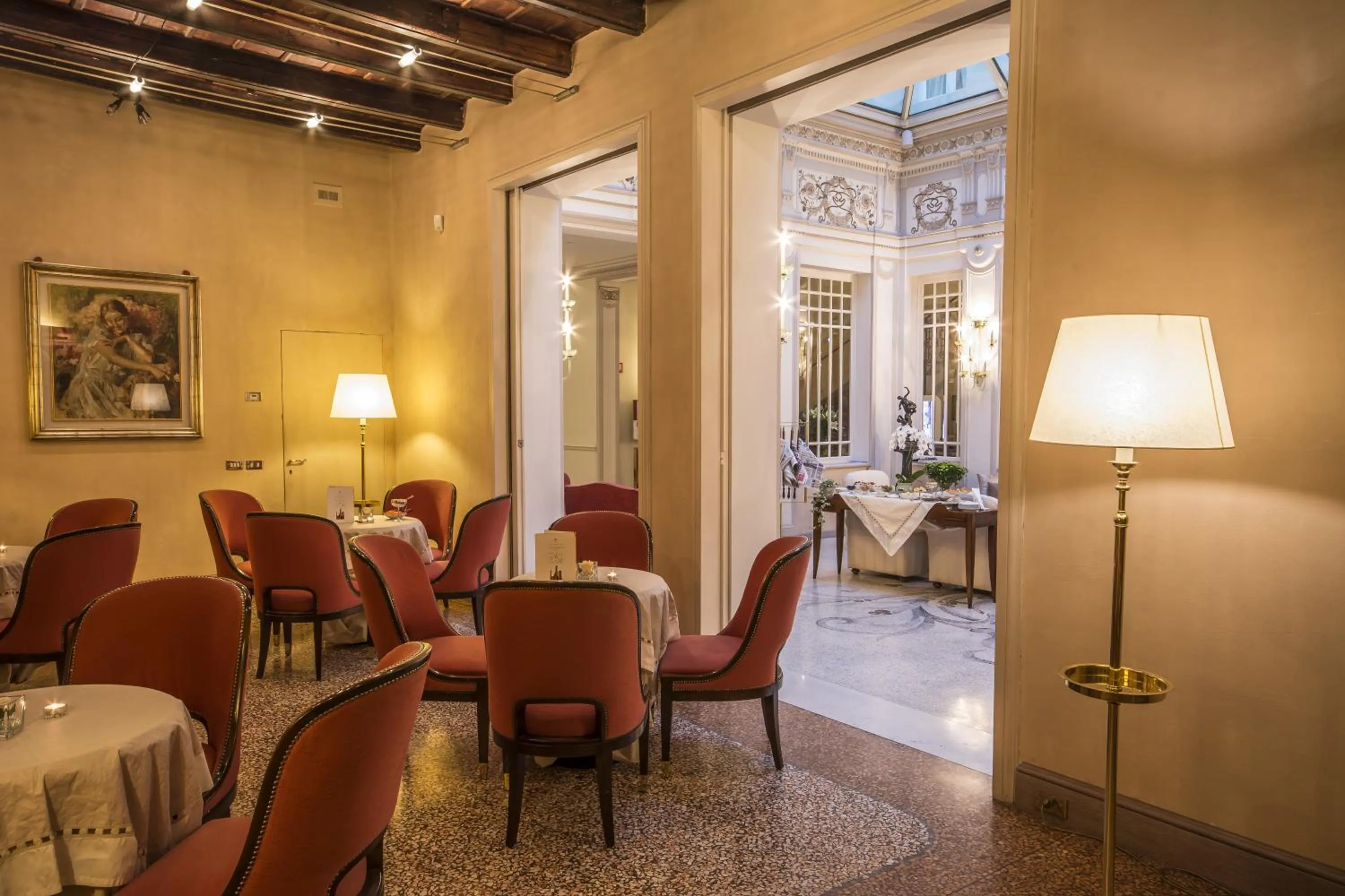 Library in Hotel Corona d'Oro 1890