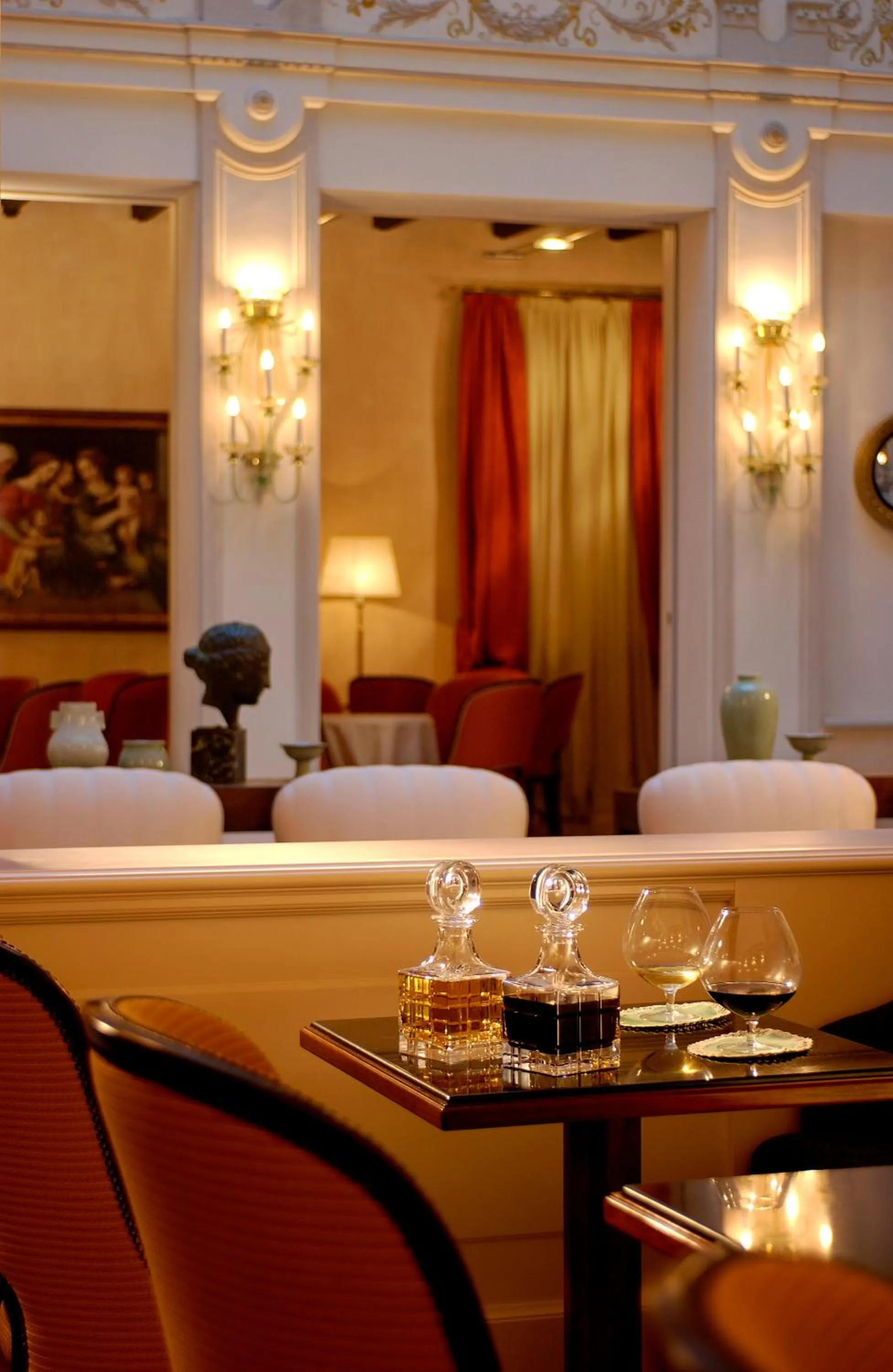 Restaurant/places to eat in Hotel Corona d'Oro 1890