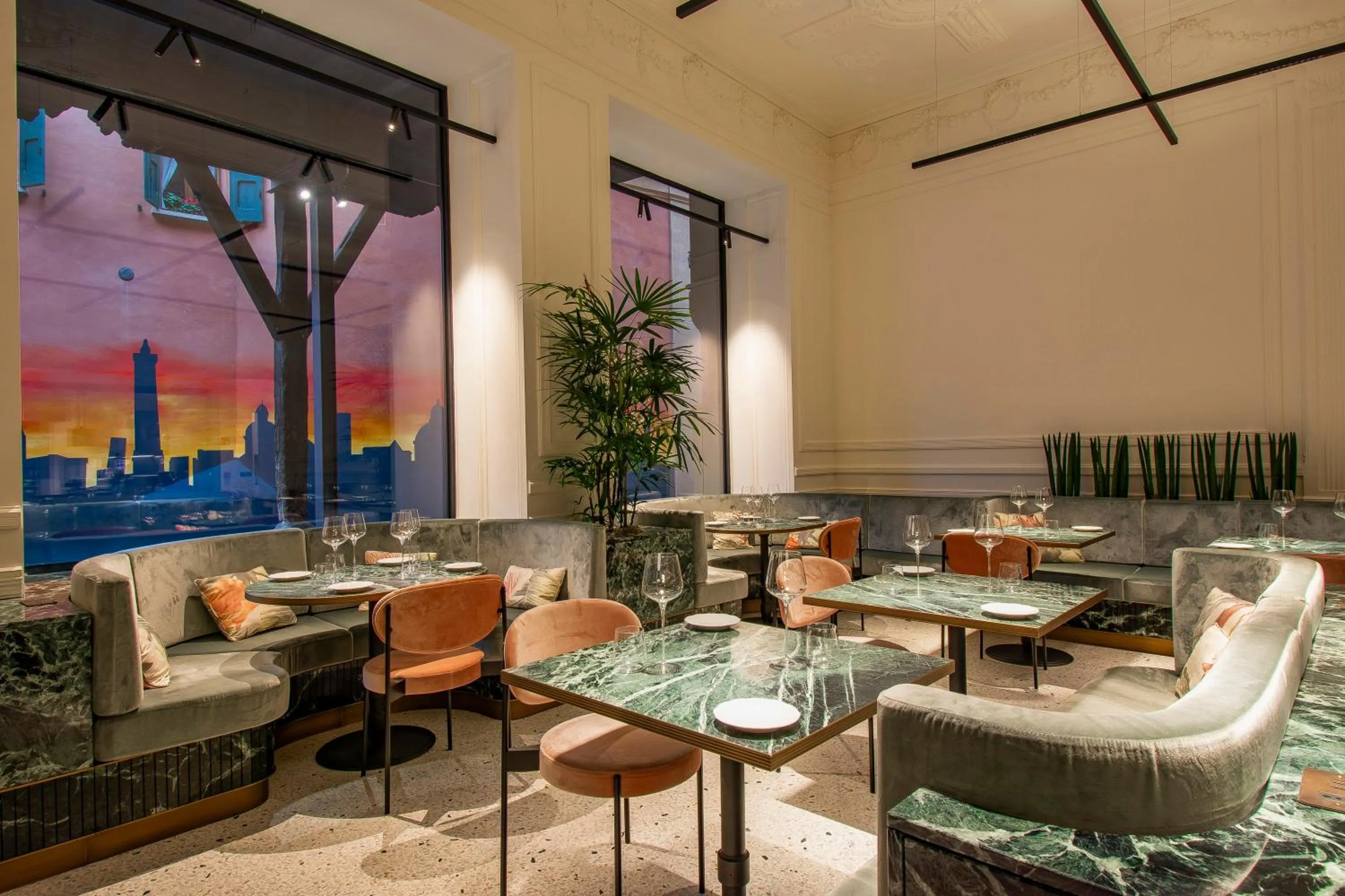 Restaurant/places to eat in Hotel Corona d'Oro 1890