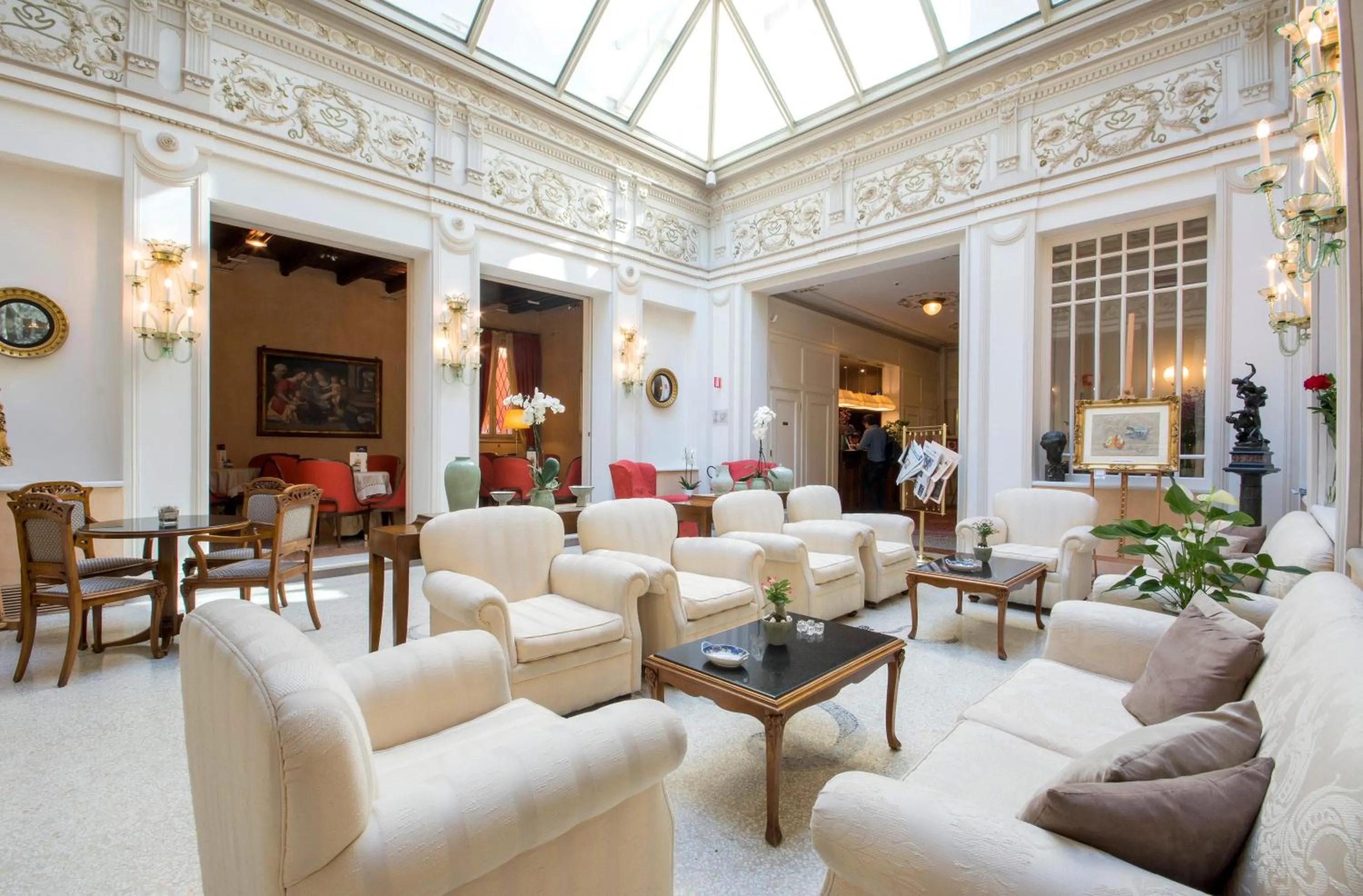 Lobby or reception in Hotel Corona d'Oro 1890