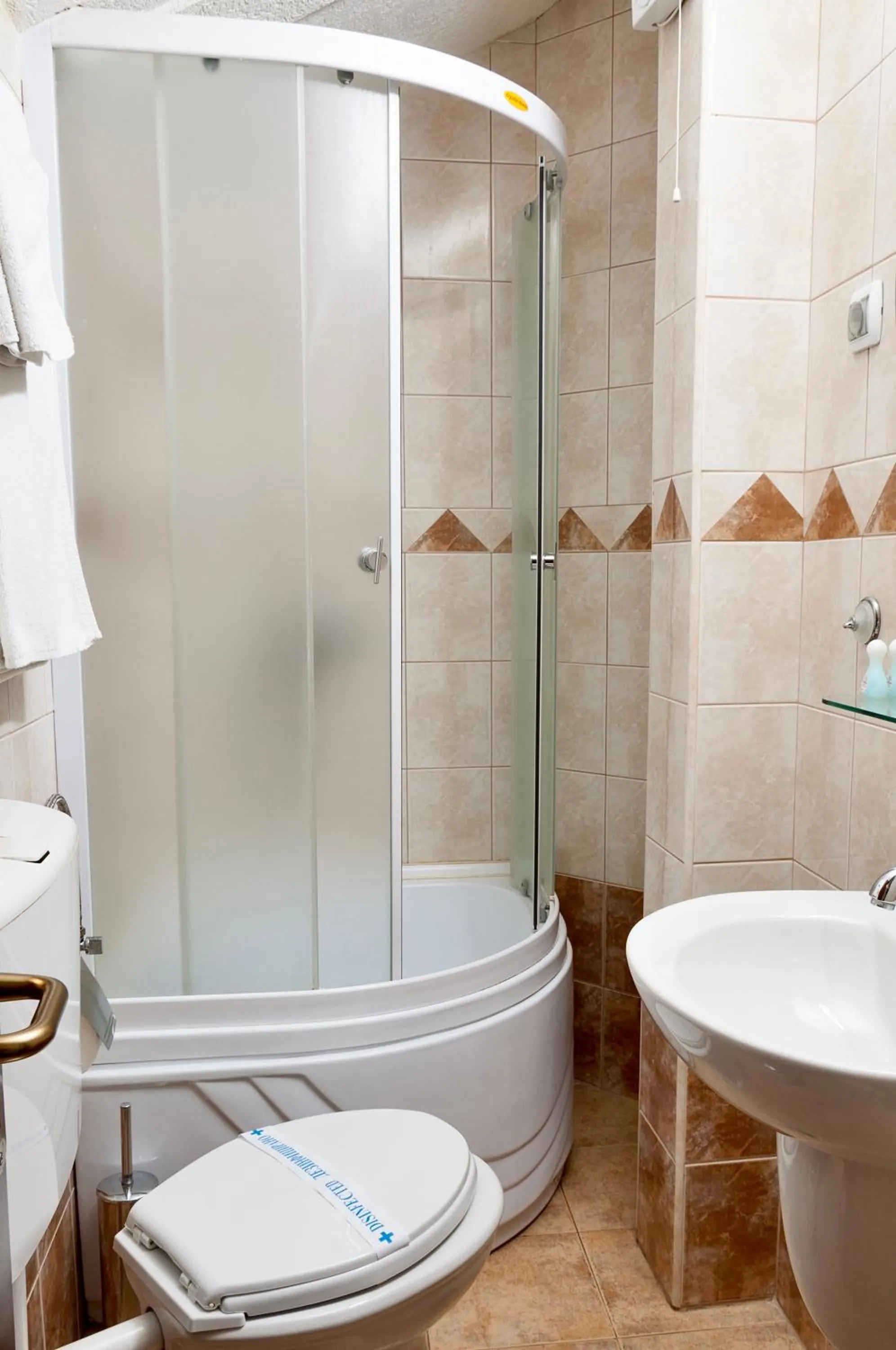 Shower in Hotel Ilinden