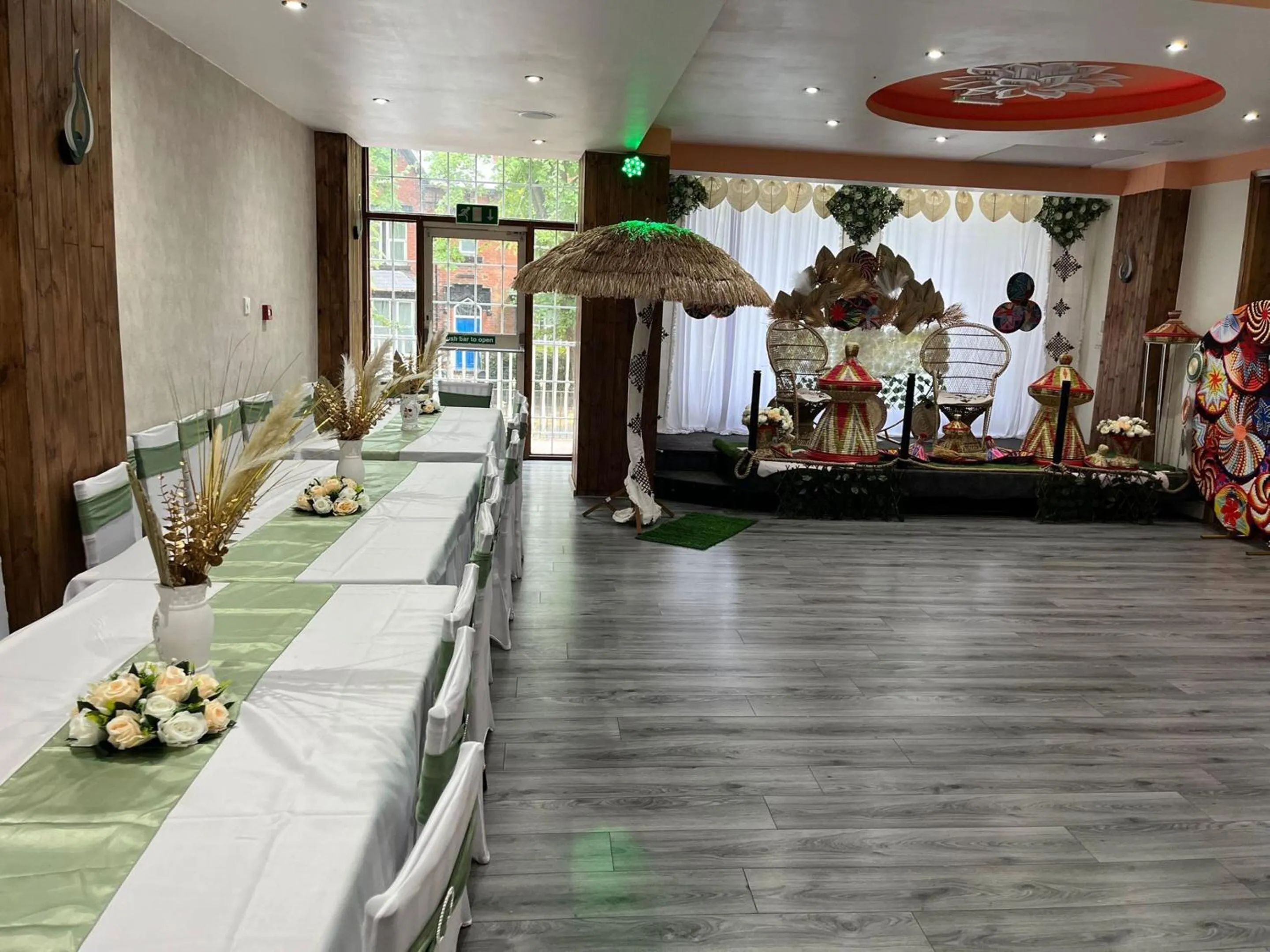 Banquet/Function facilities in White Rose Hotel & Restaurant - Leeds