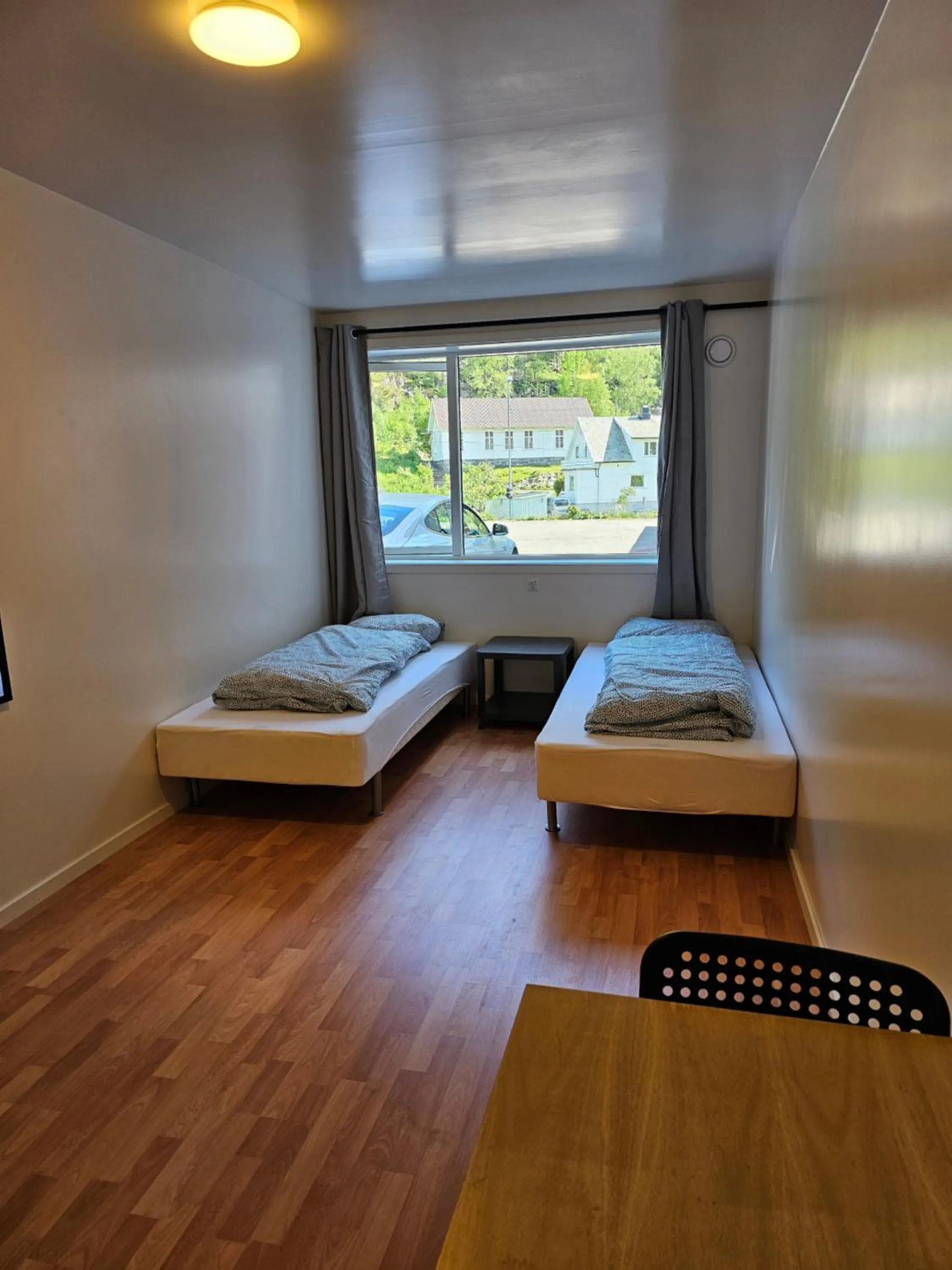 Brufjell Hostel & Parking