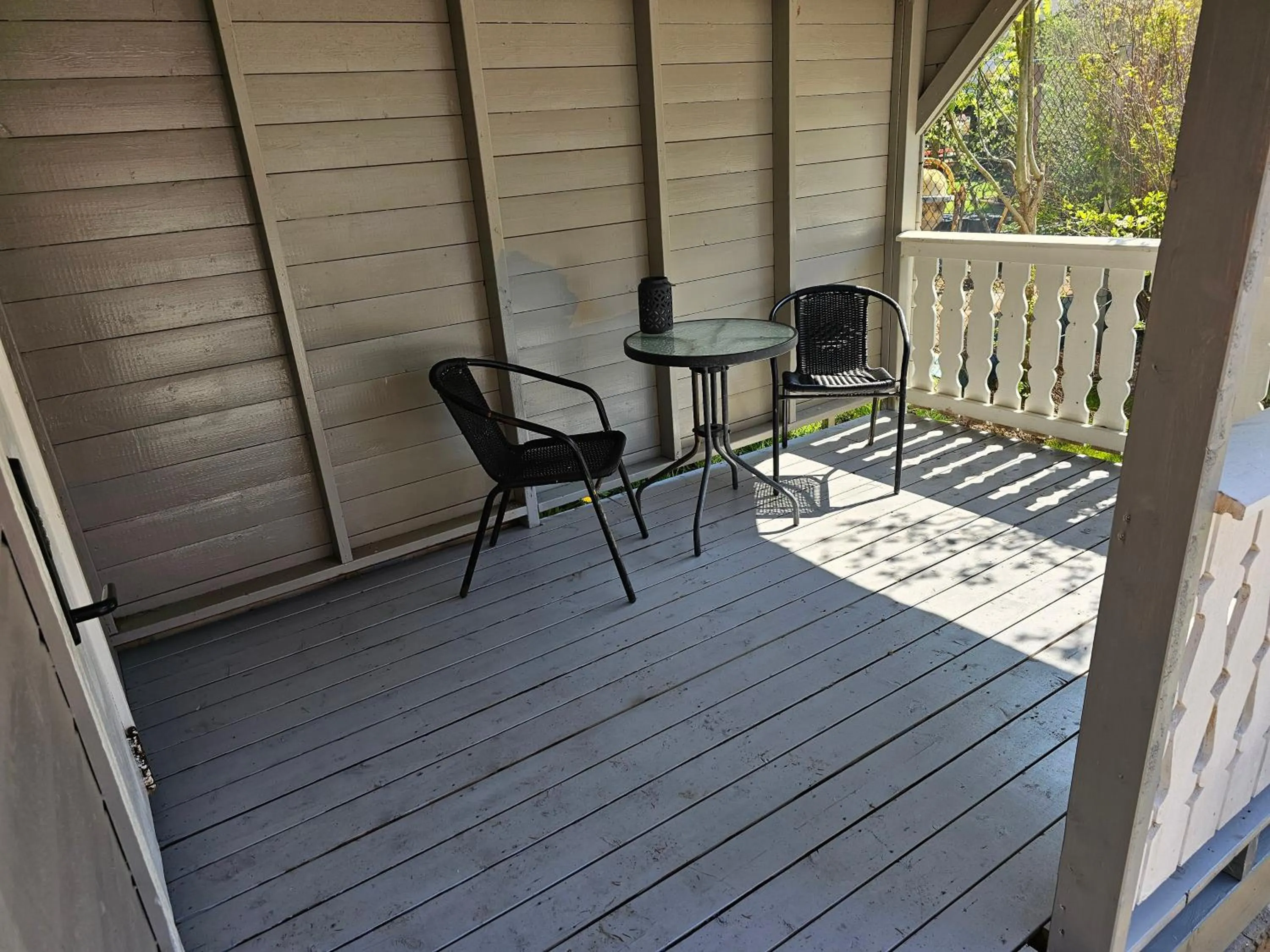 Brufjell Hostel & Parking