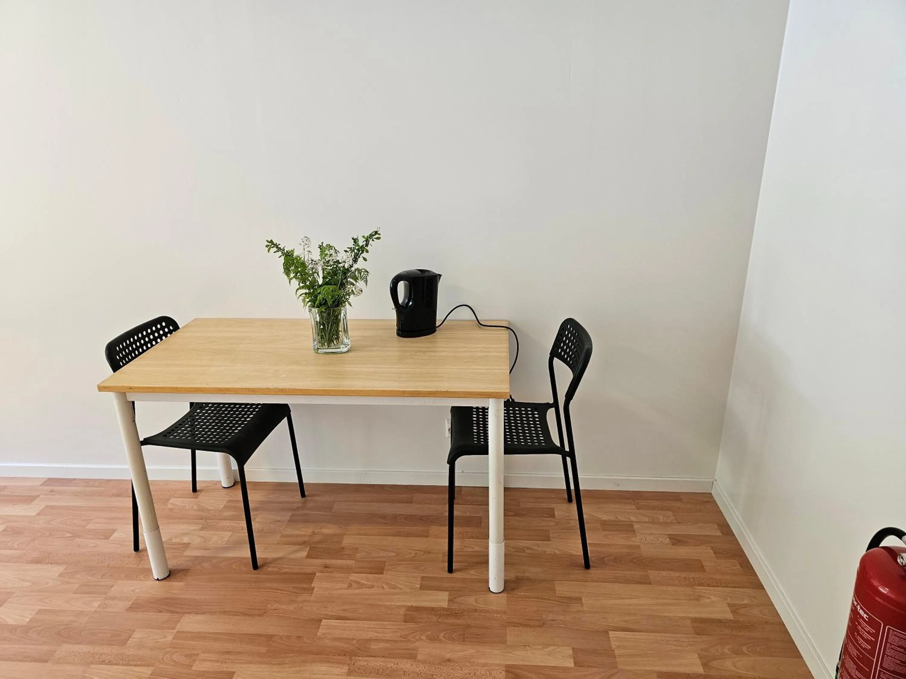 Brufjell Hostel & Parking