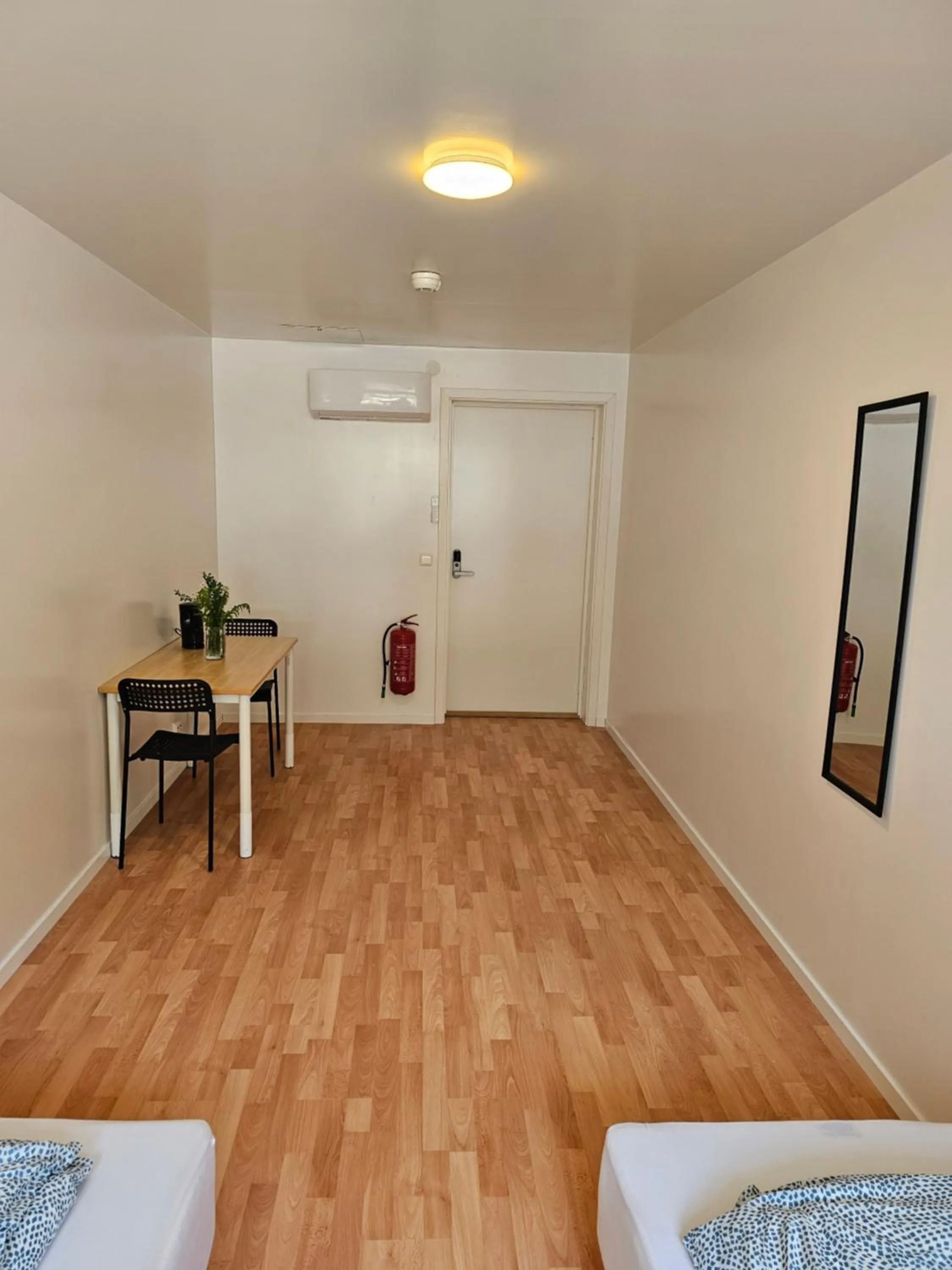 Brufjell Hostel & Parking