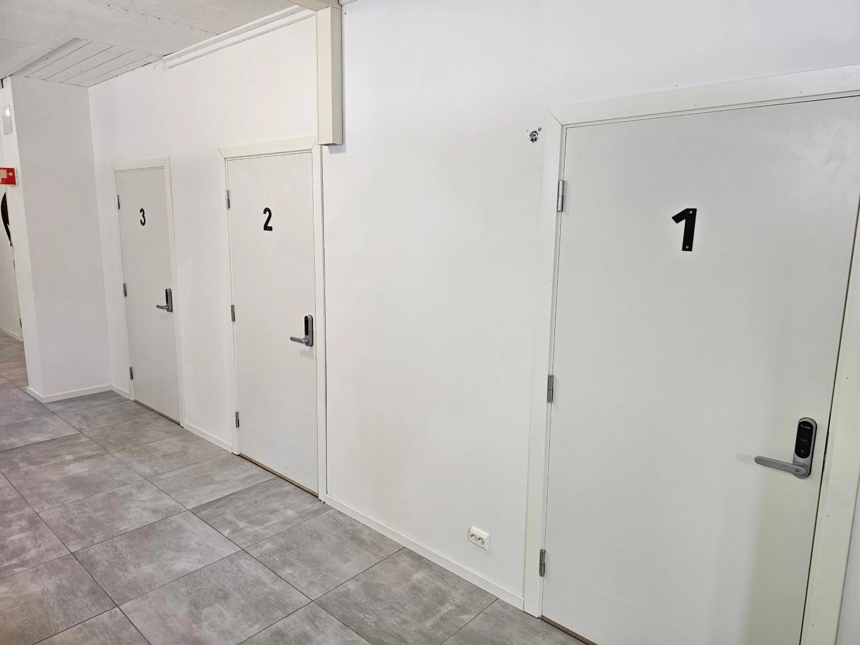 Brufjell Hostel & Parking