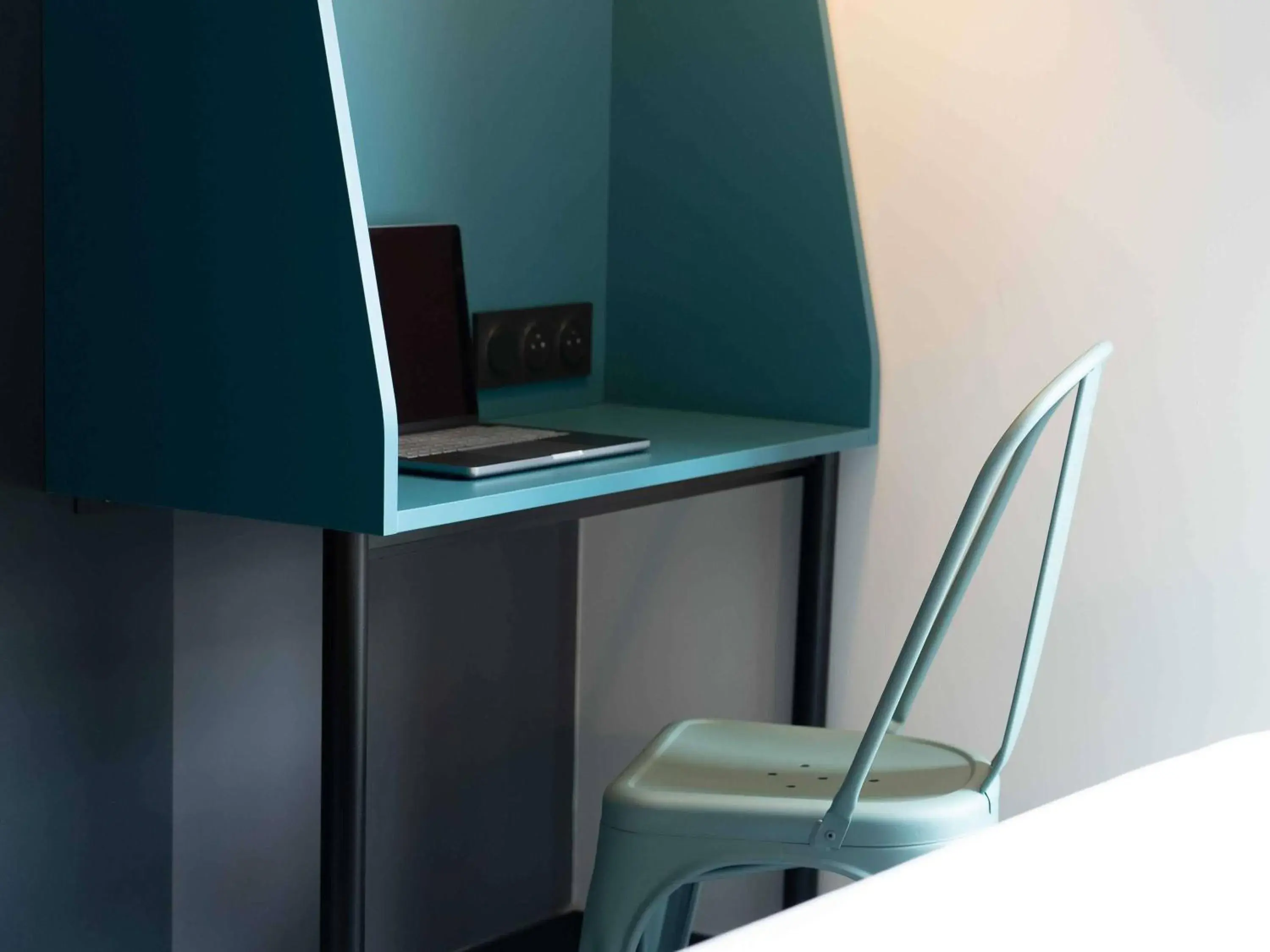 Bedroom in ibis Styles Dreux Centre Gare Bedroom in ibis Styles Dreux Centre Gare