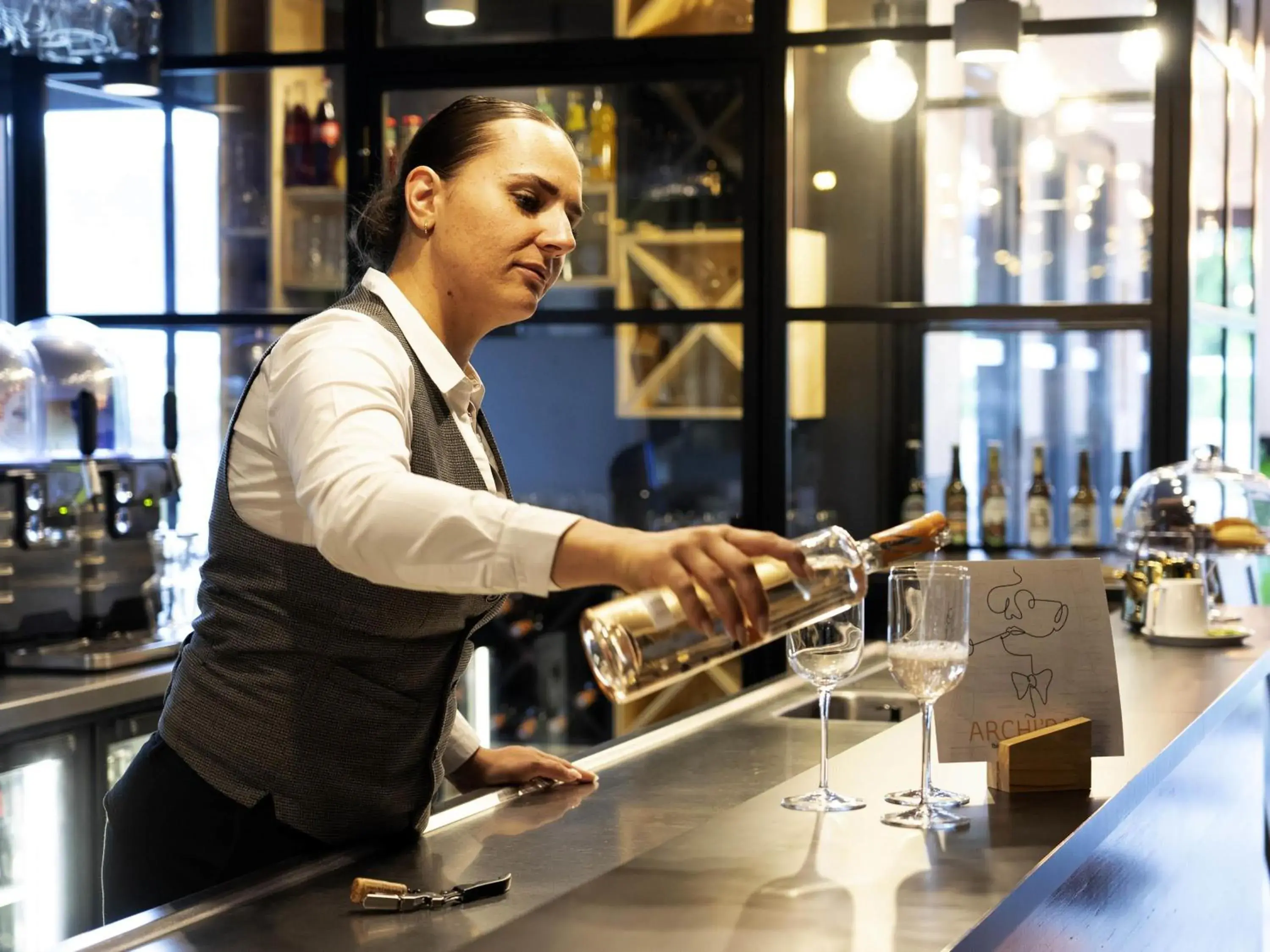 Lounge or bar in ibis Styles Dreux Centre Gare Lounge or bar in ibis Styles Dreux Centre Gare