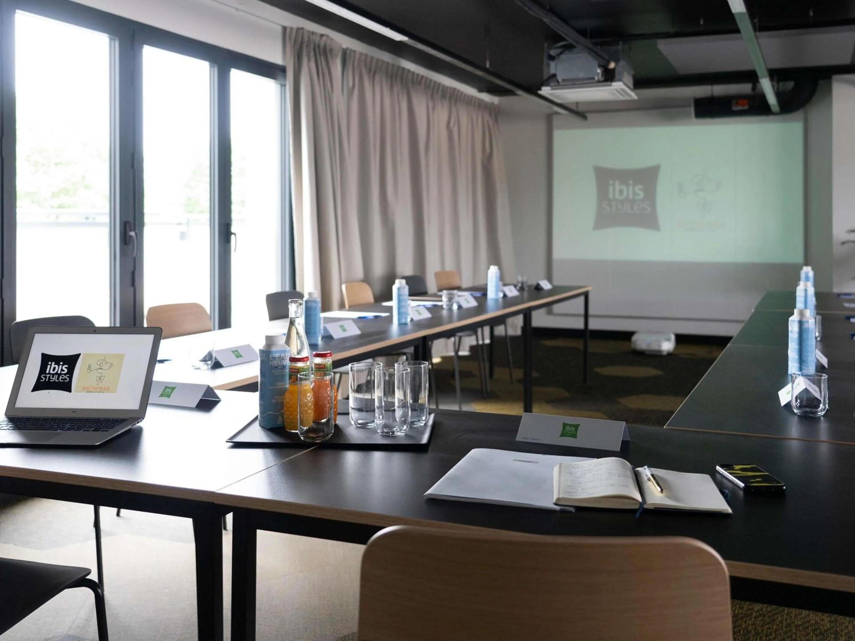 Meeting/conference room in ibis Styles Dreux Centre Gare