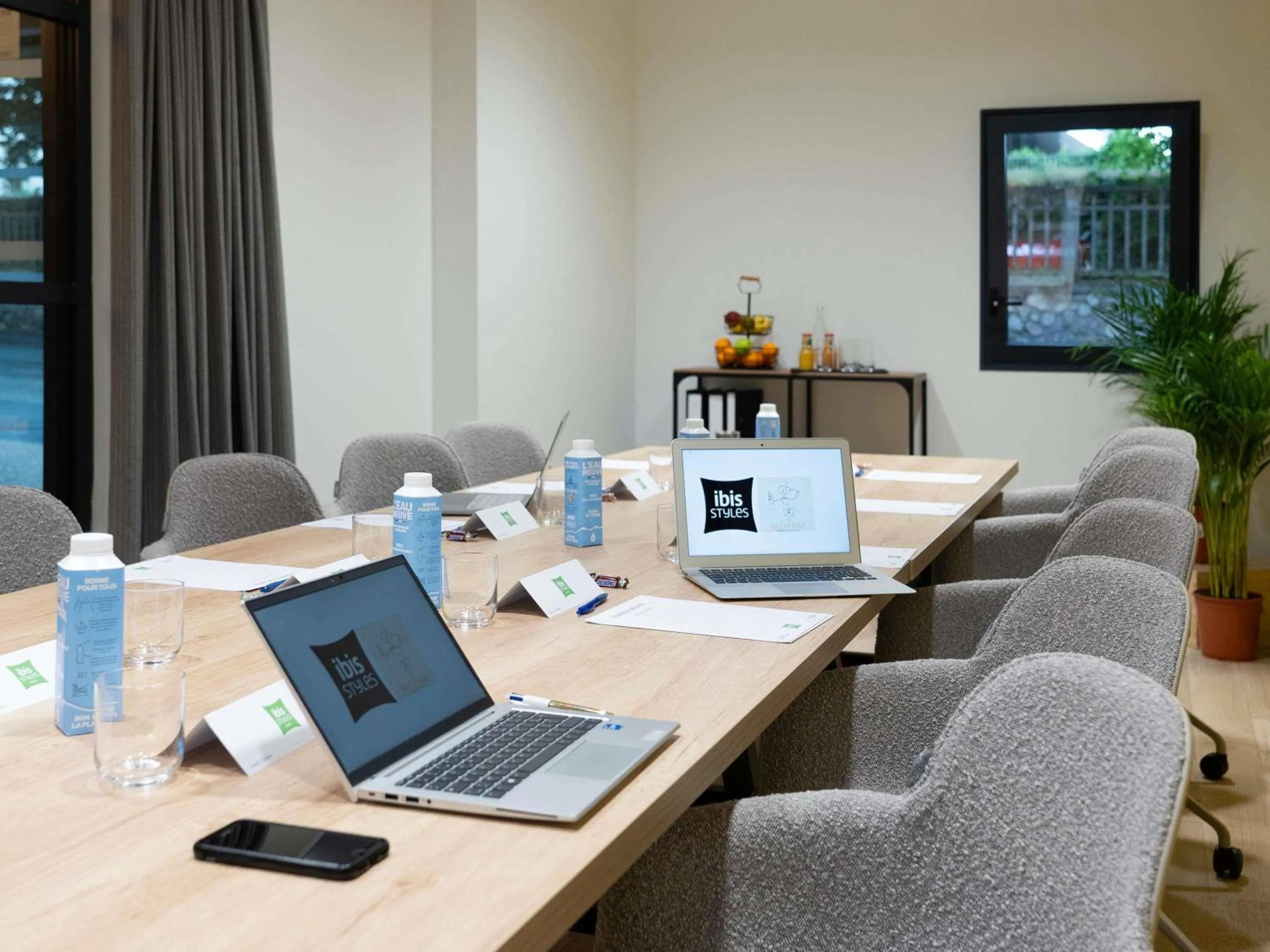 Meeting/conference room in ibis Styles Dreux Centre Gare