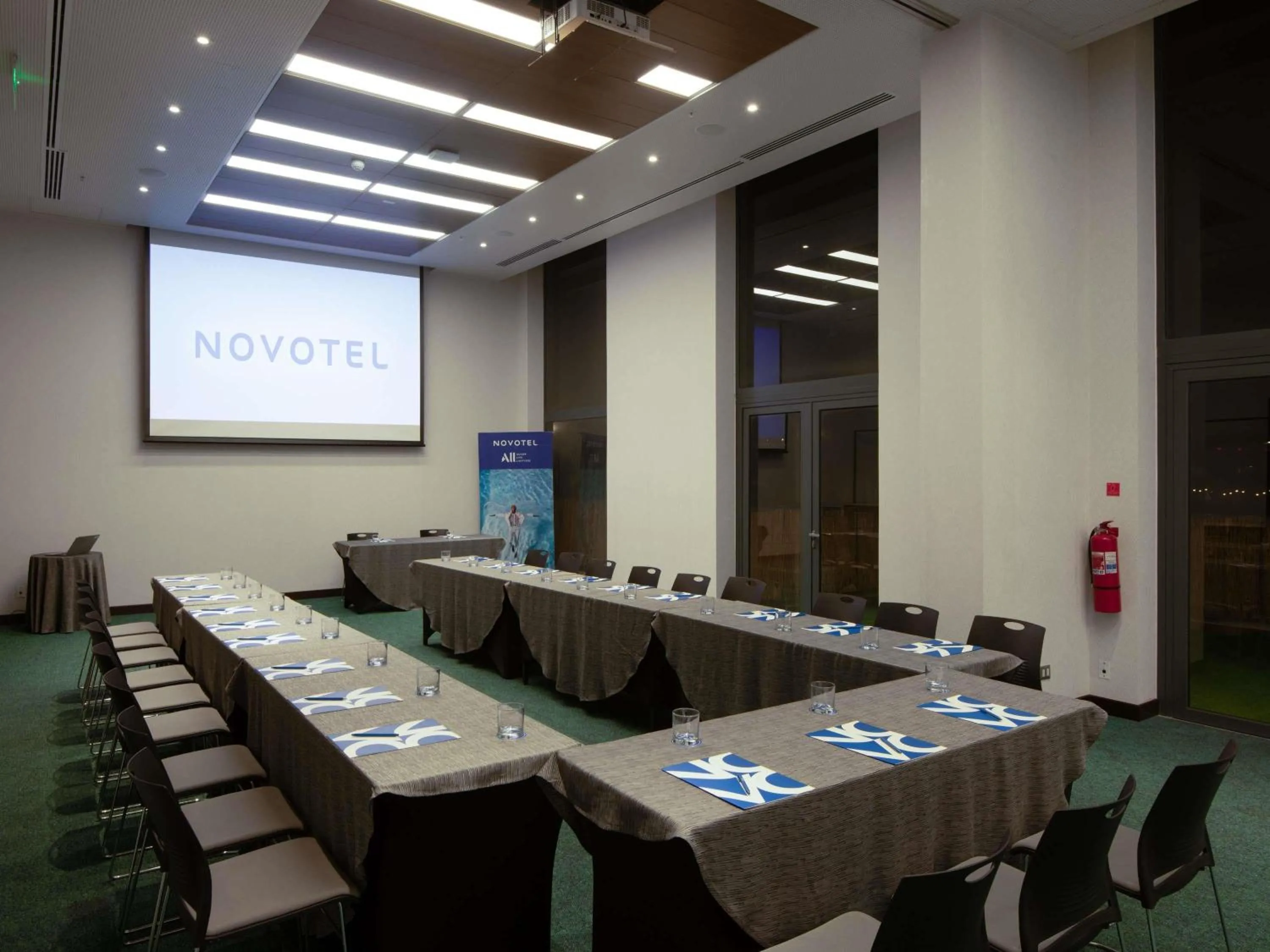 Meeting/conference room in Novotel Arica