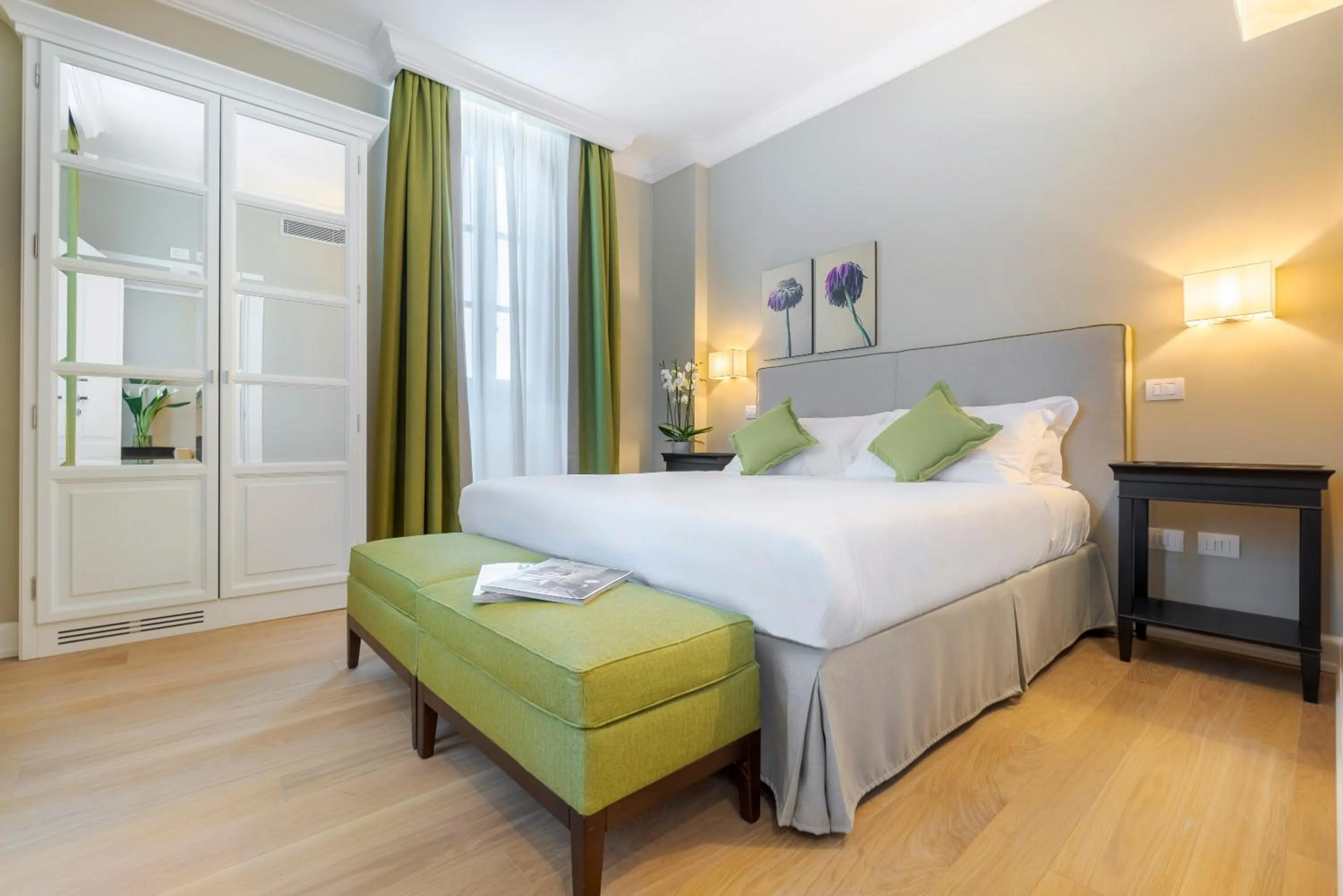 Bed in Villa Neroli - Place of Charme