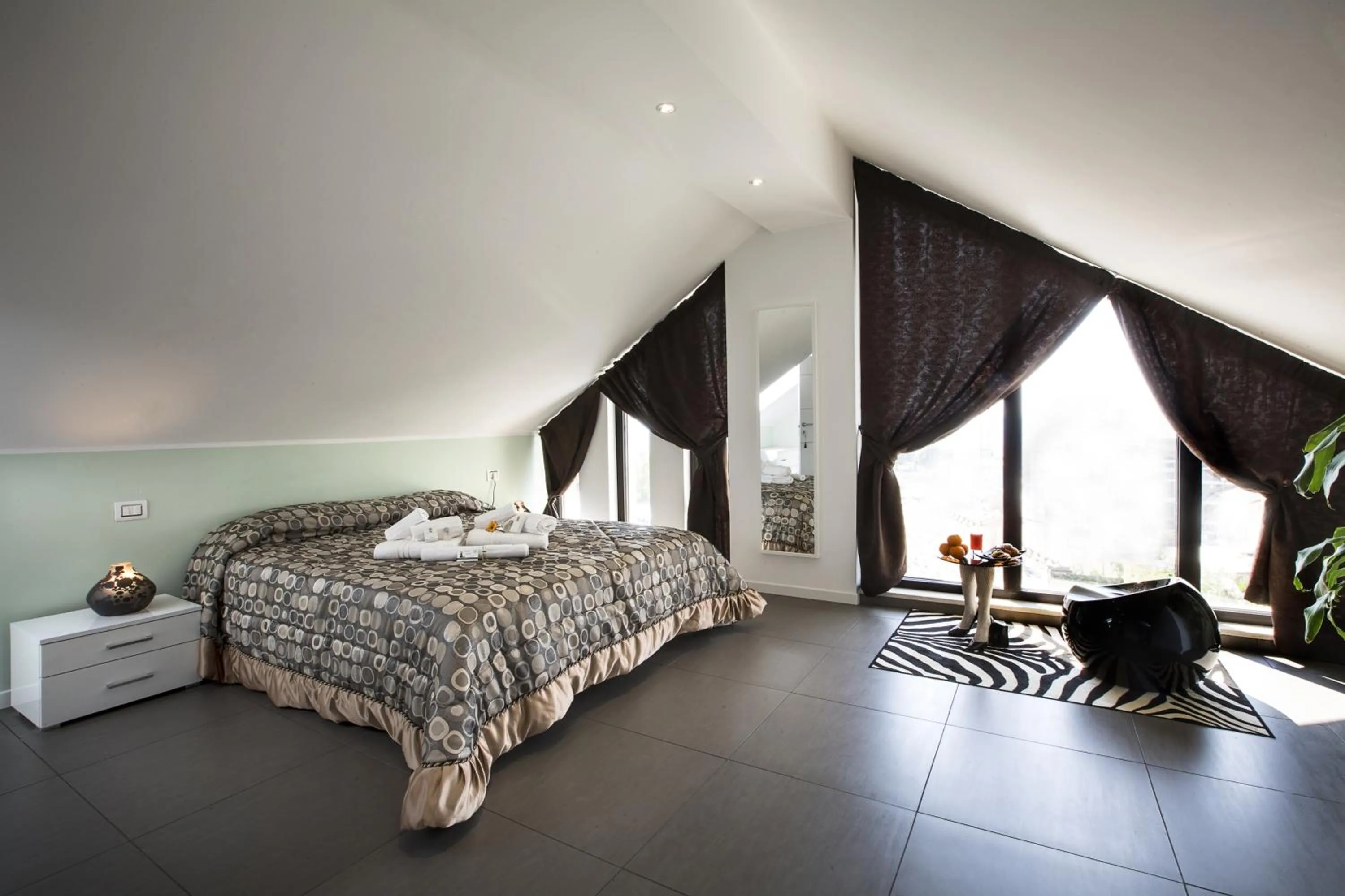 Family Suite with Private External Bathroom in Villa Belohorizonte