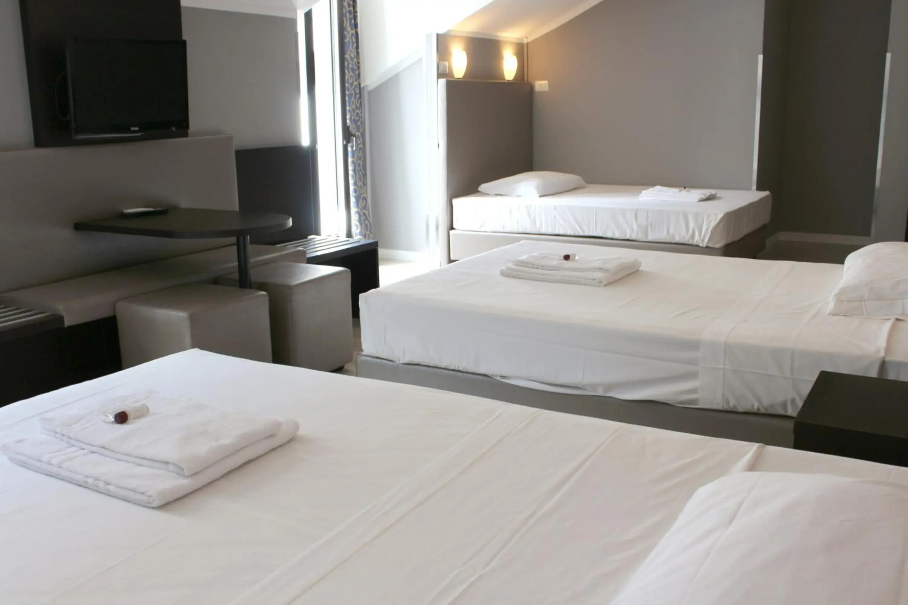 Bed in NEW GENERATION HOSTEL Navigli Milano Bed in NEW GENERATION HOSTEL Navigli Milano