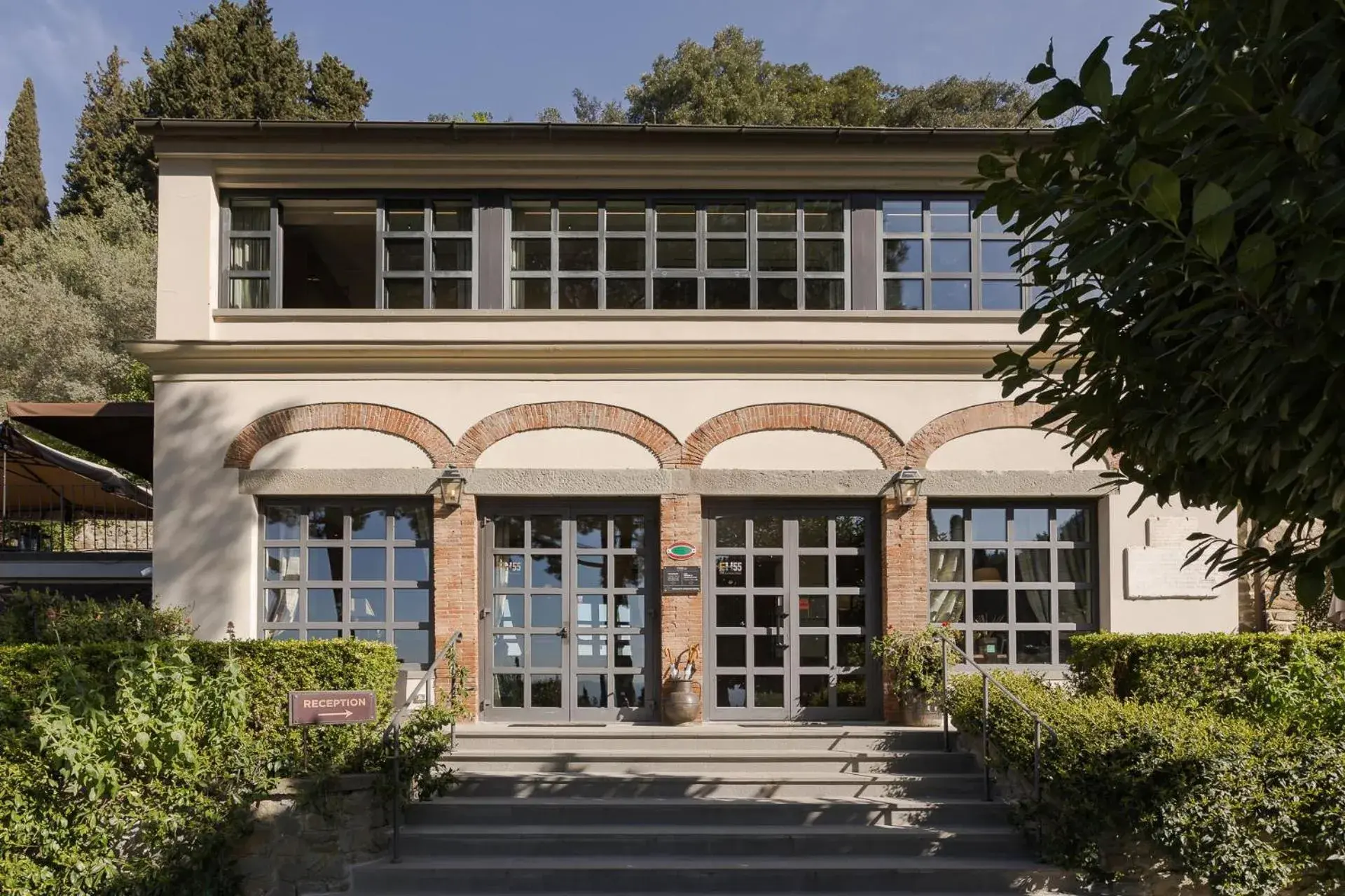 Property building in FH55 Hotel Villa Fiesole Property building in FH55 Hotel Villa Fiesole