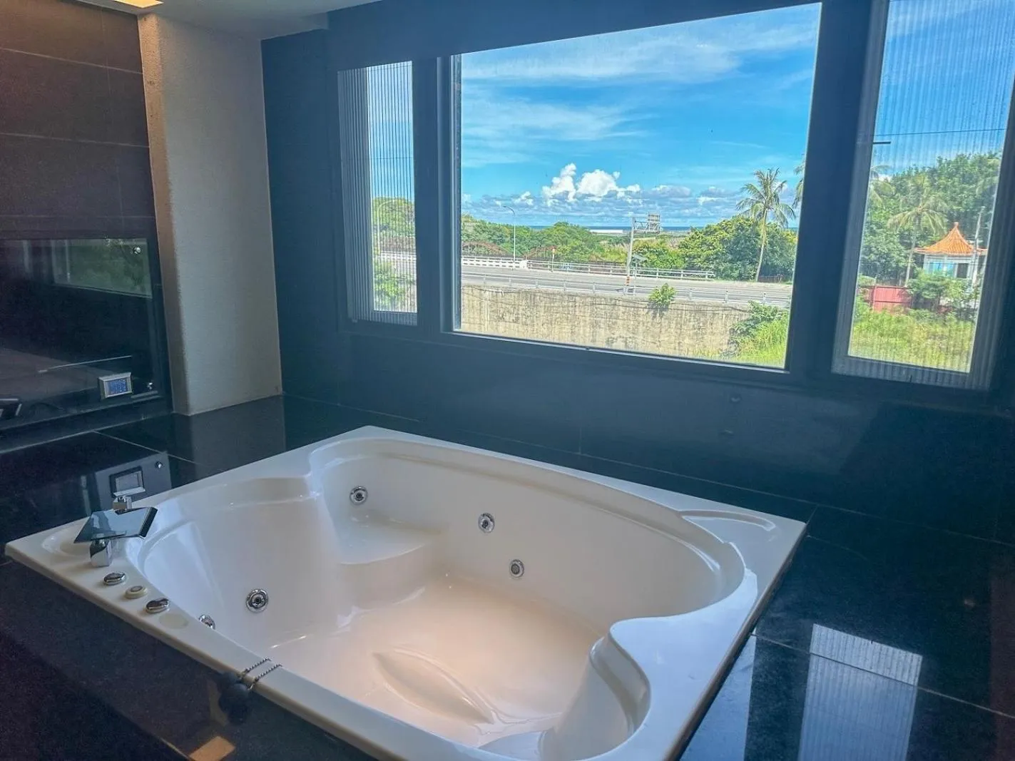 Natural landscape in Fair Tale Motel - Sea