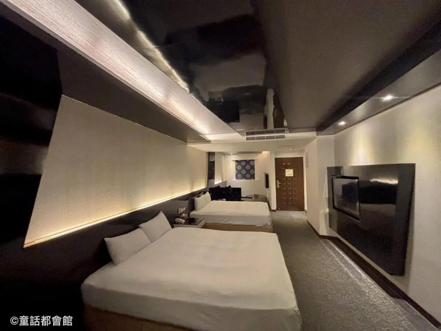 Quadruple Room with Private Parking (Check-in at 18:00) in Fairy Tale City Motel Quadruple Room with Private Parking (Check-in at 18:00) in Fairy Tale City Motel