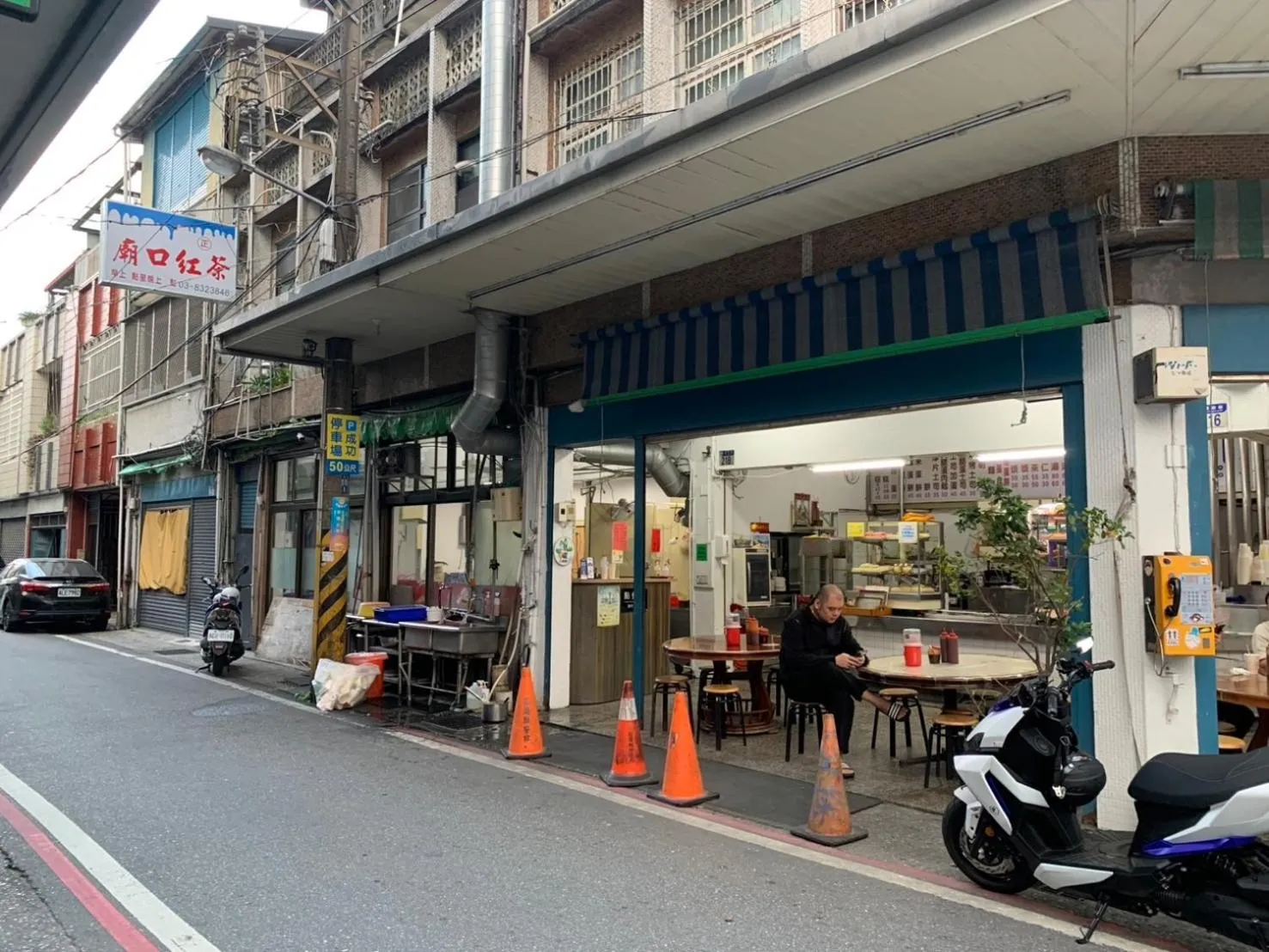 Day in Fairy Tale City Motel