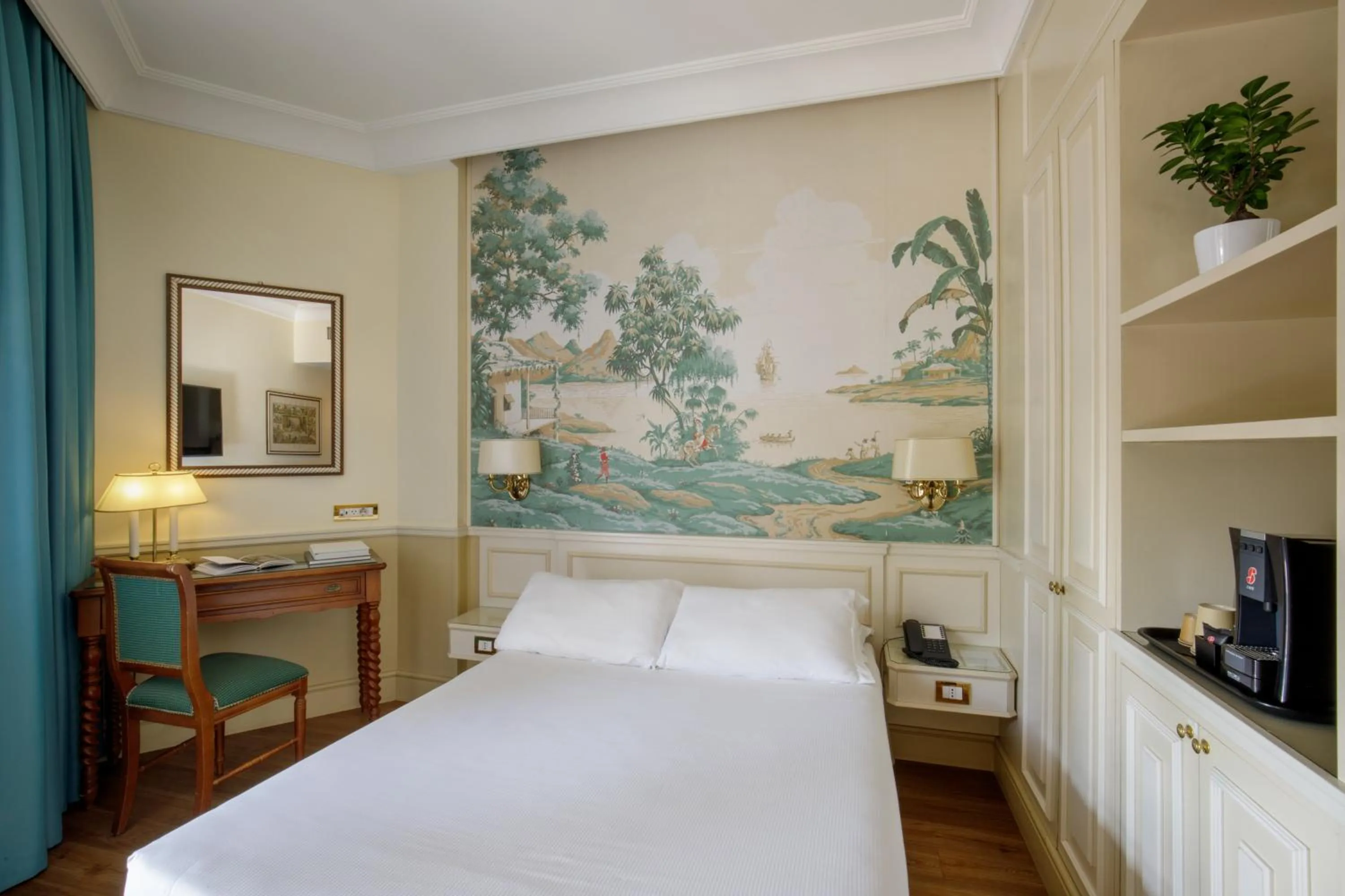 Bed in Donna Laura Palace by OMNIA hotels