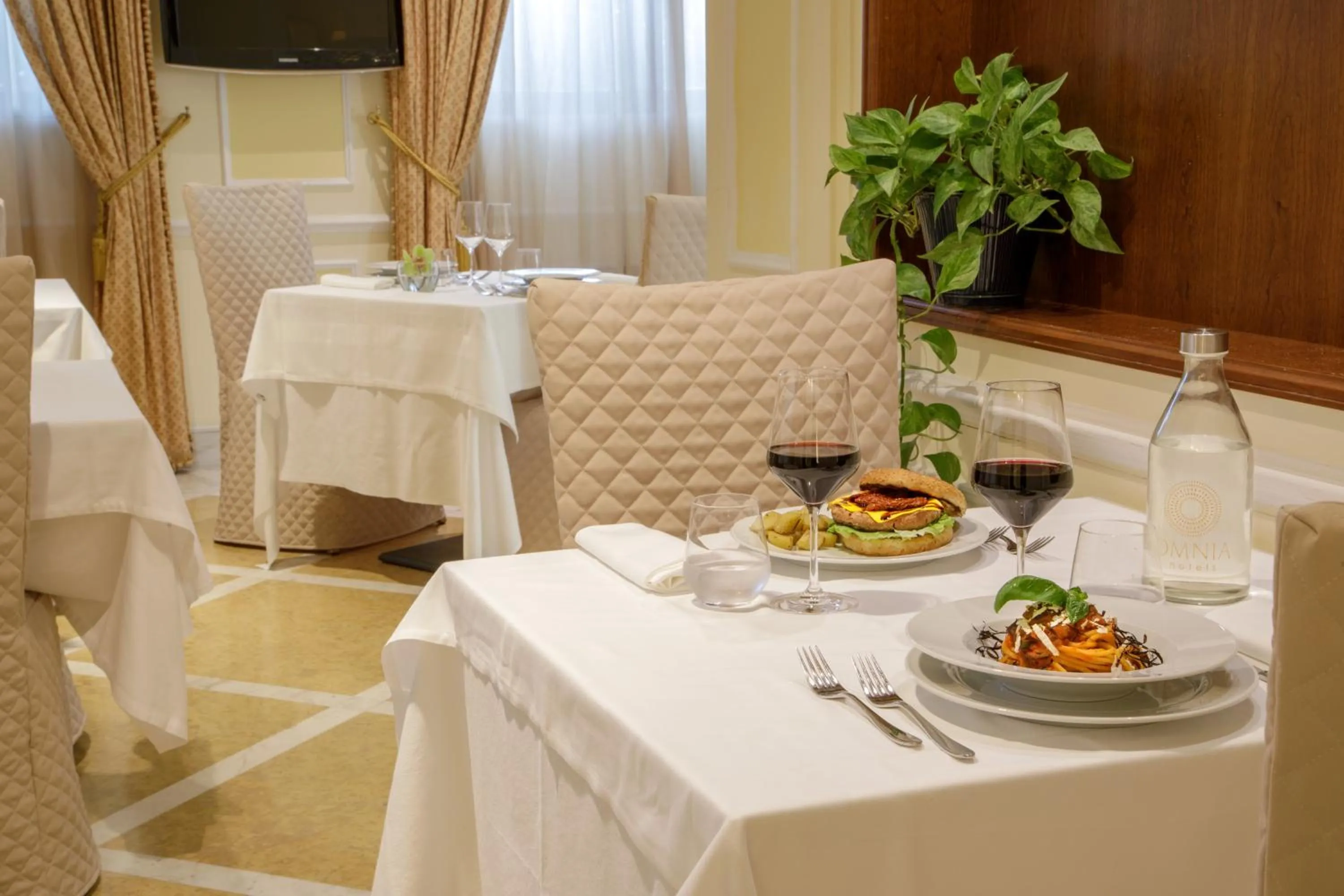 Restaurant/places to eat in Donna Laura Palace by OMNIA hotels