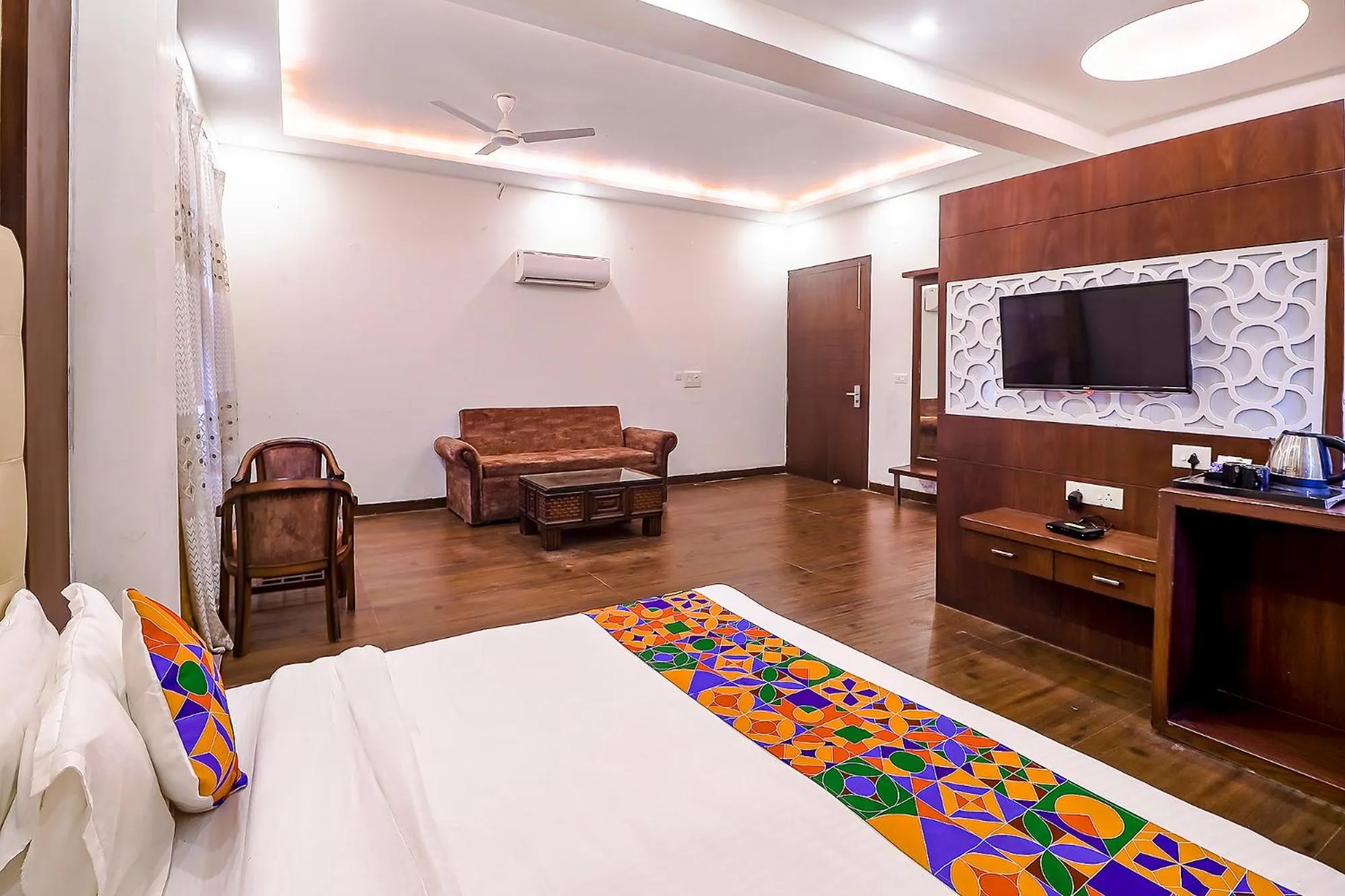 Photo of the whole room, Bed in FabHotel Swess Grand