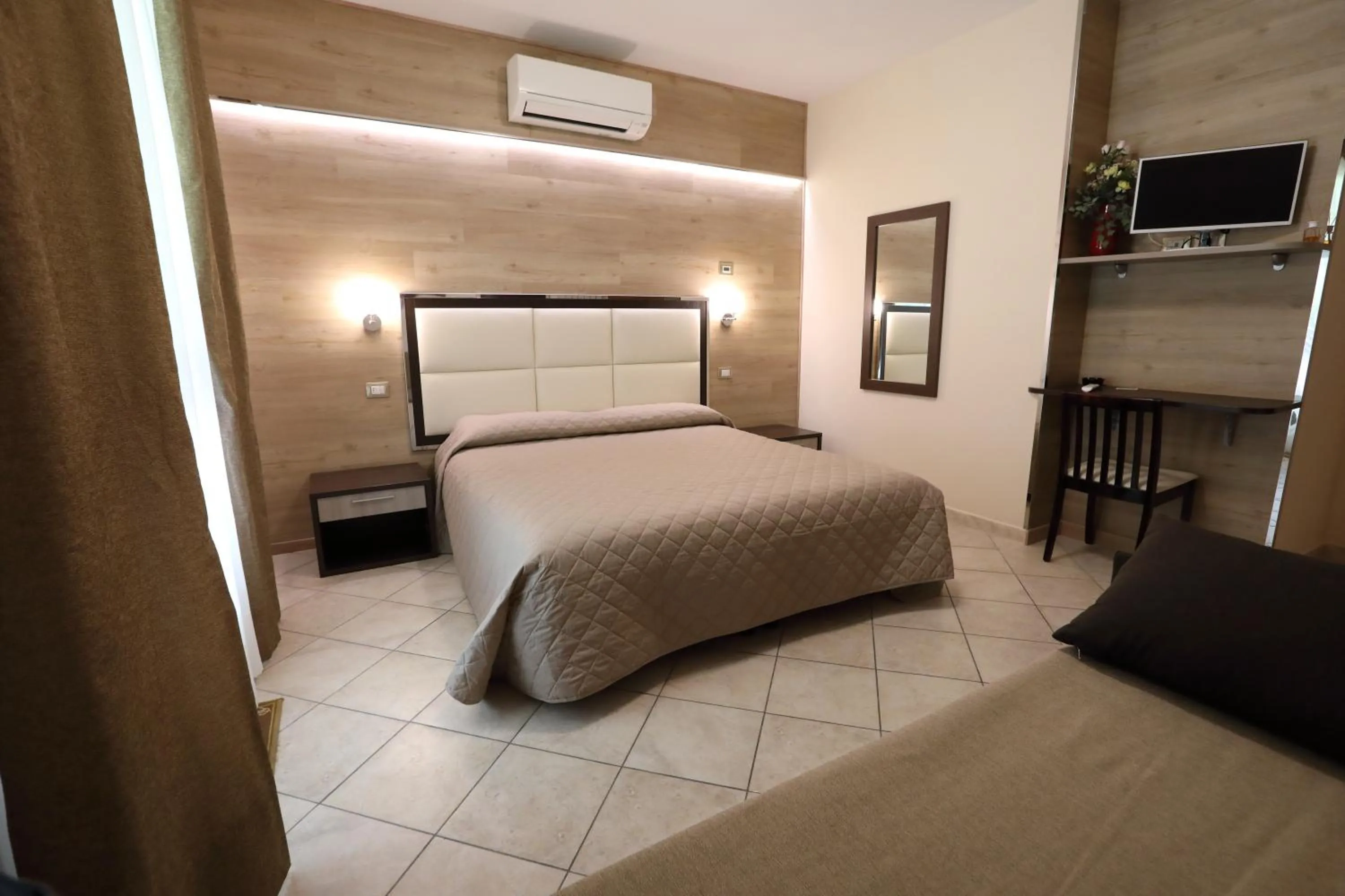 King Room with Spa Bath - single occupancy in Il Villino Agriturismo B&B
