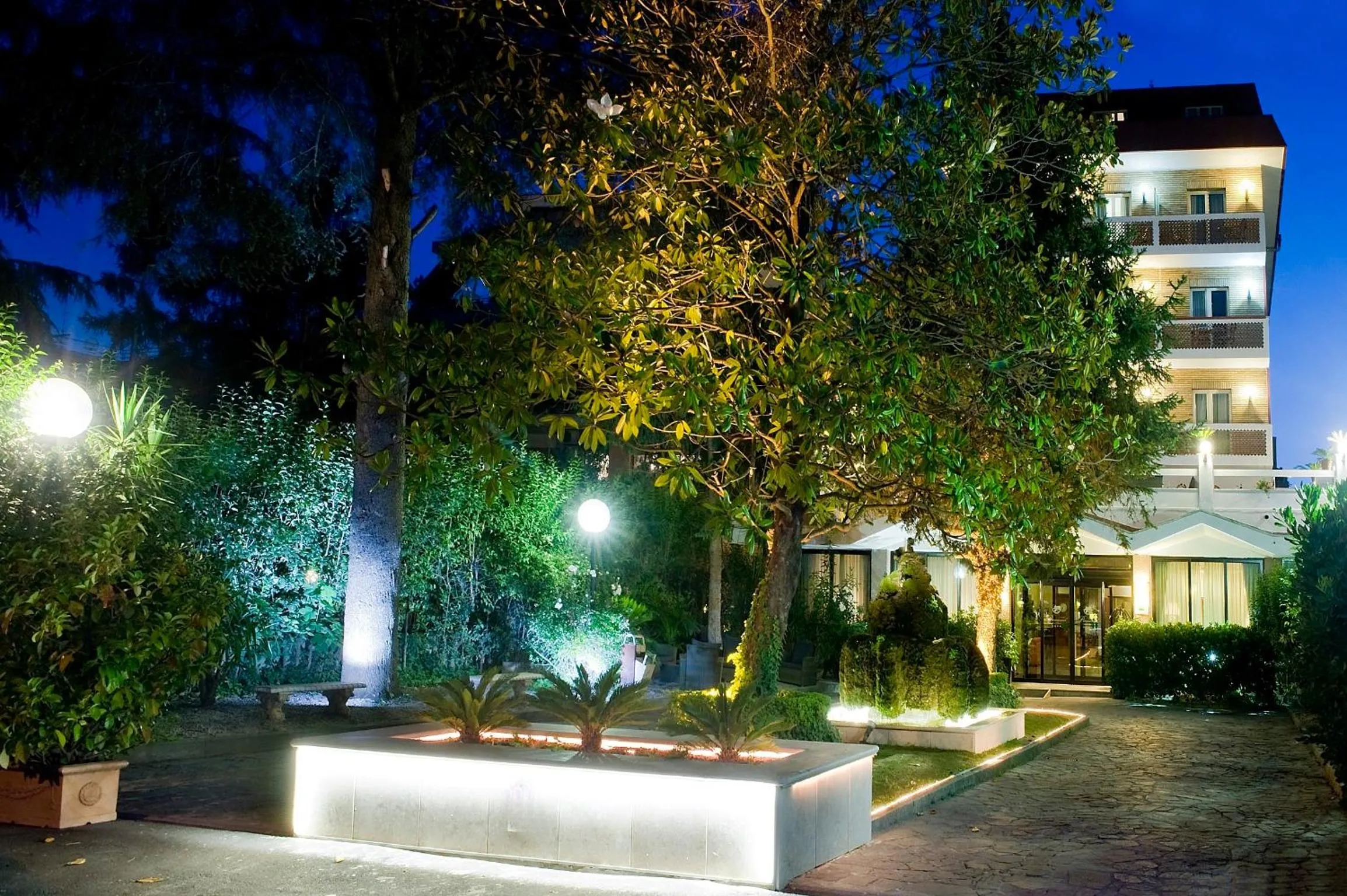 Facade/entrance in Pinewood Hotel Rome