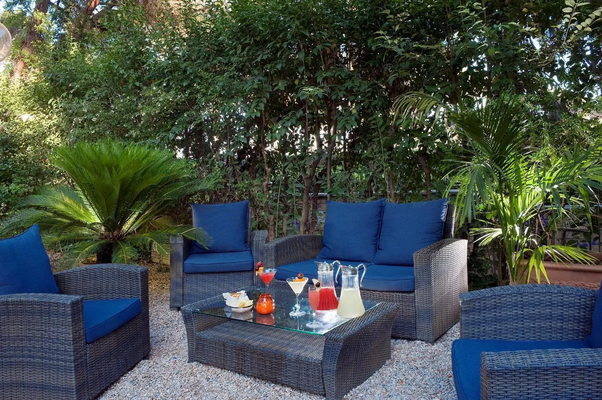 Lounge or bar in Pinewood Hotel Rome Lounge or bar in Pinewood Hotel Rome