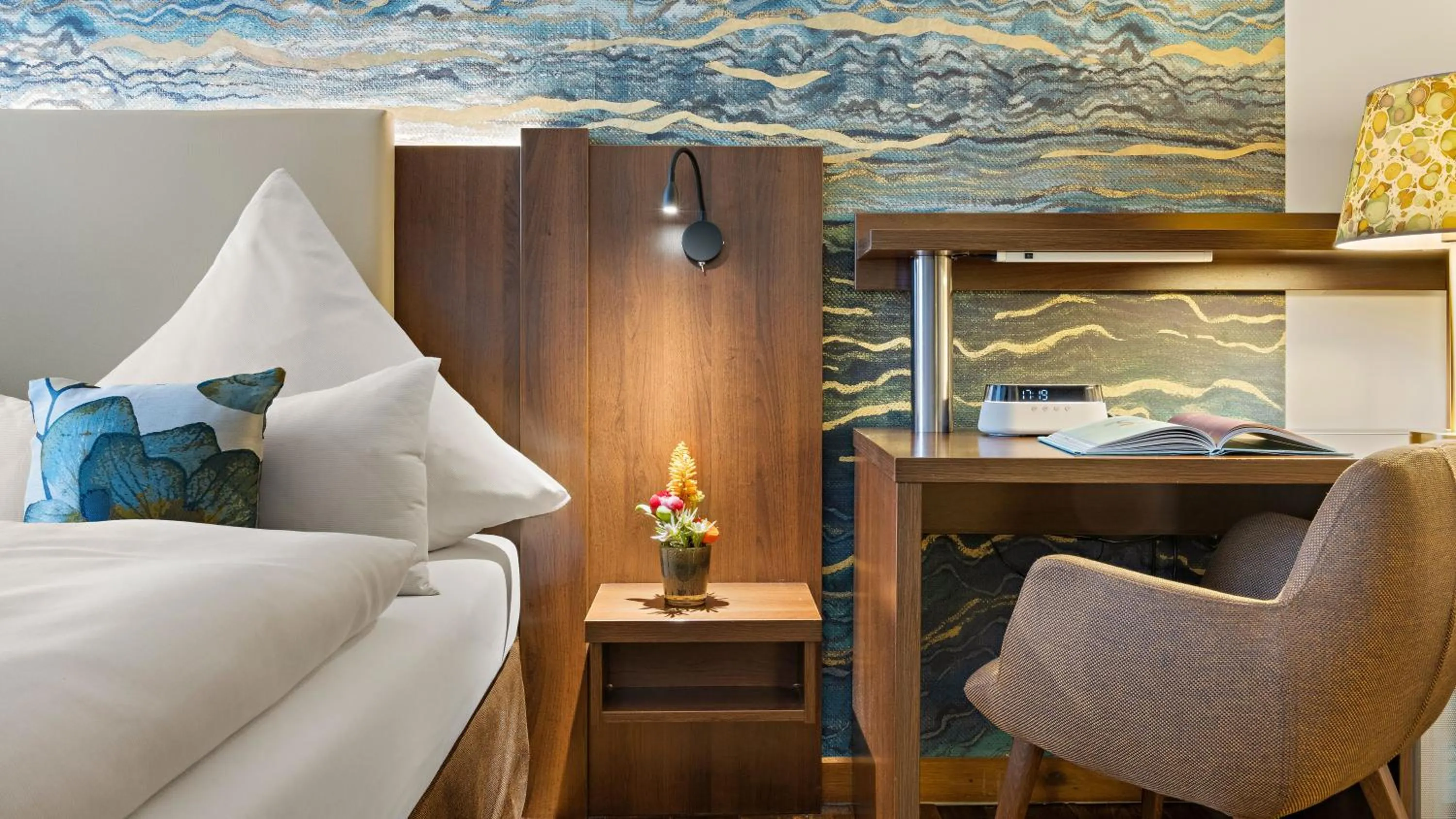 Bed in Hotel Deutsche Eiche